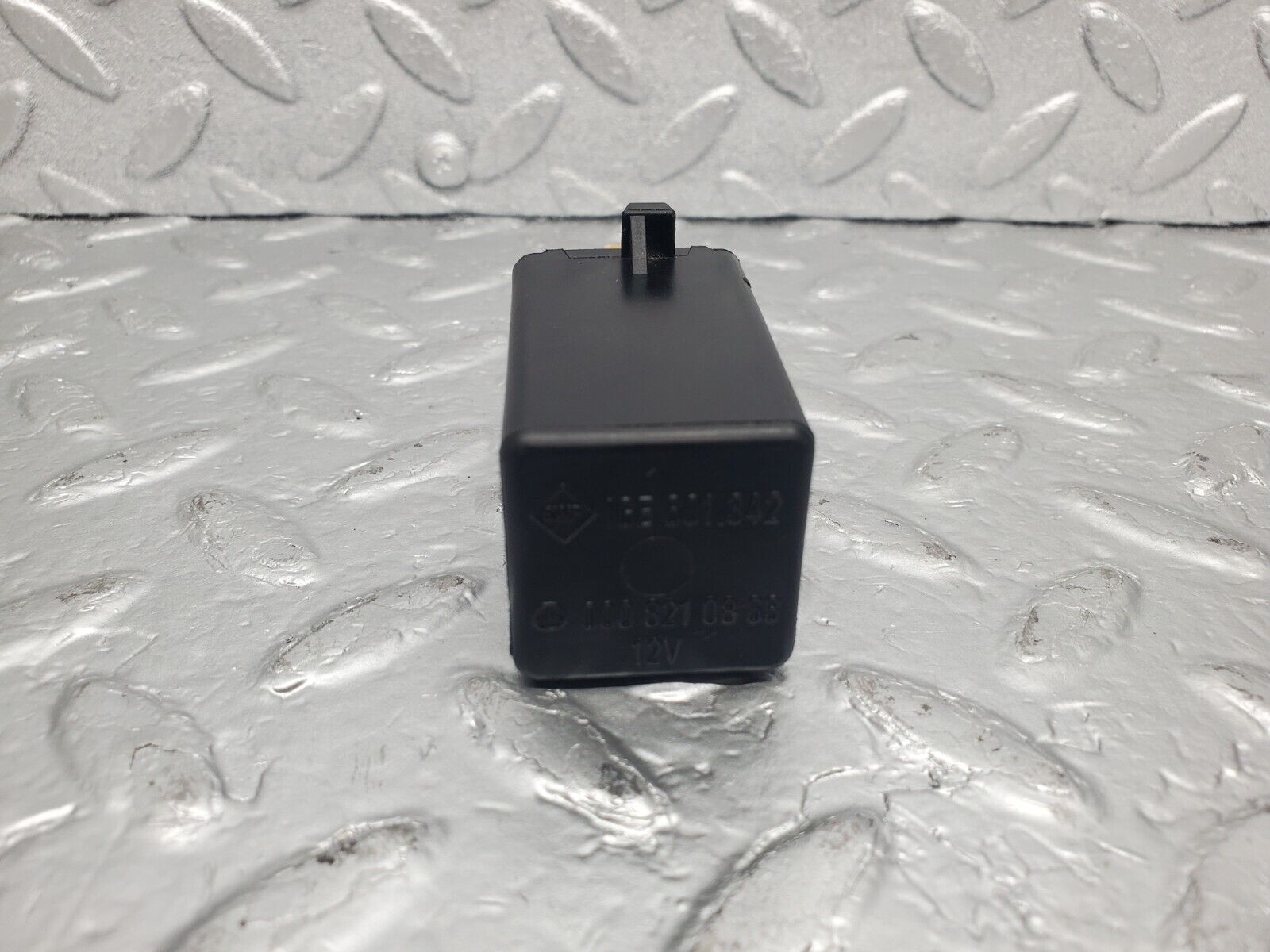 43918487