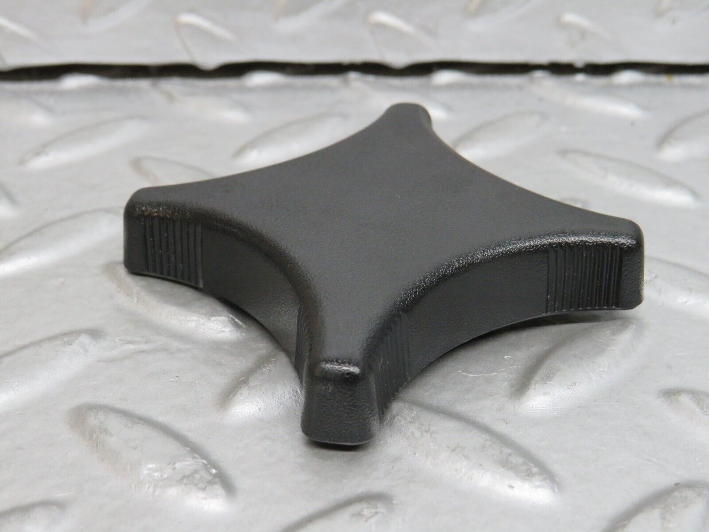 29462 Mercedes-Benz W124 230E Seat Base Adjuster Handle Knob