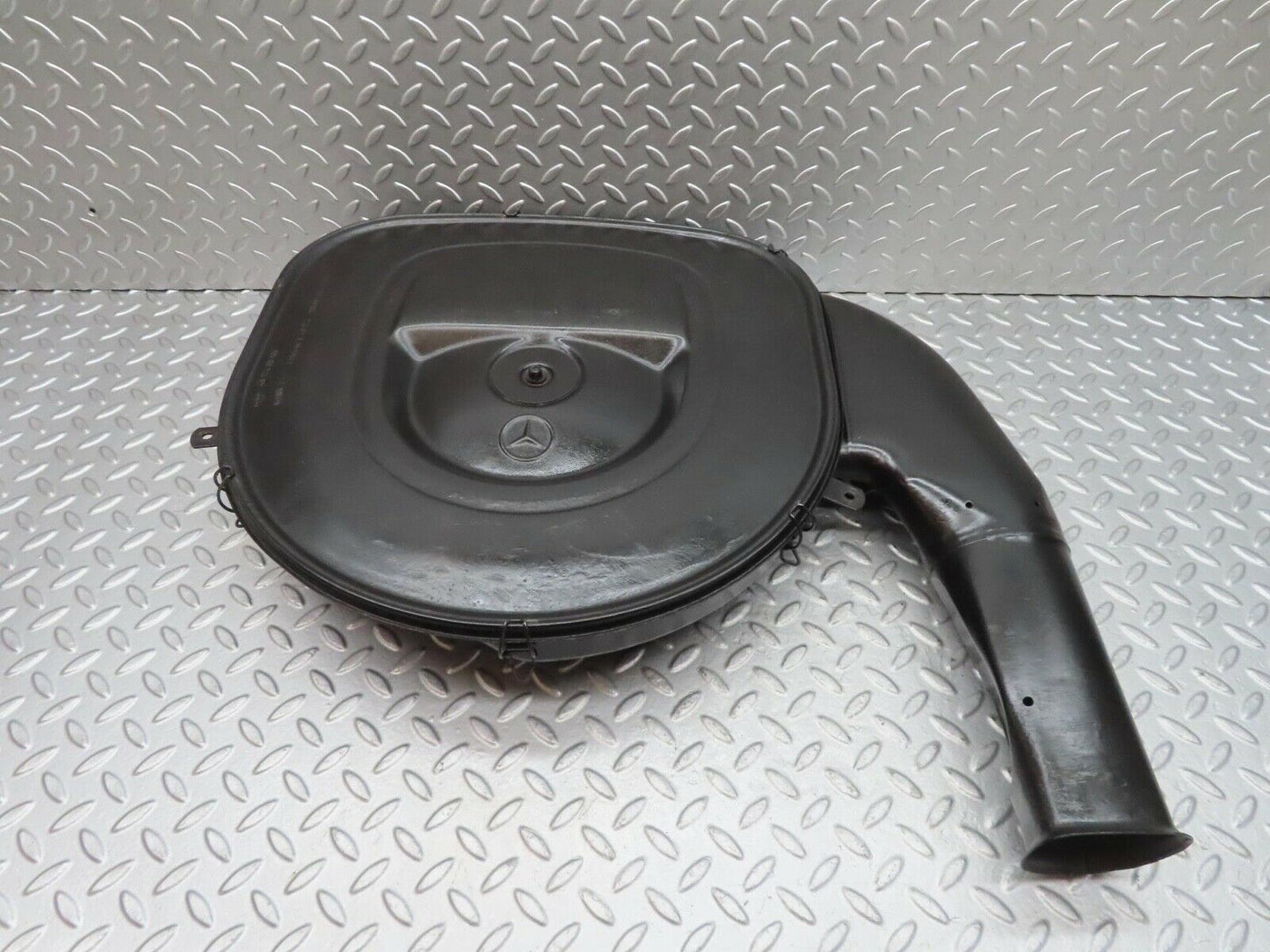14190 Mercedes-Benz W116 350SE Air Filter Box Housing 0080948902