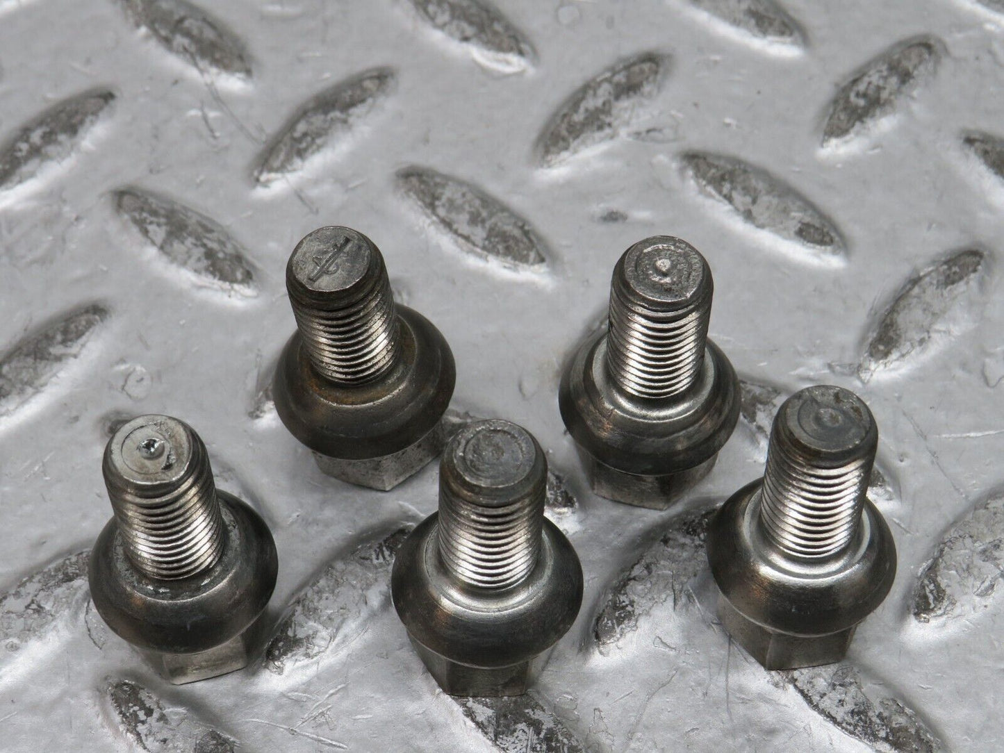 28544 Mercedes-Benz 5x Steel Wheel Lug Bolt M12x1.5