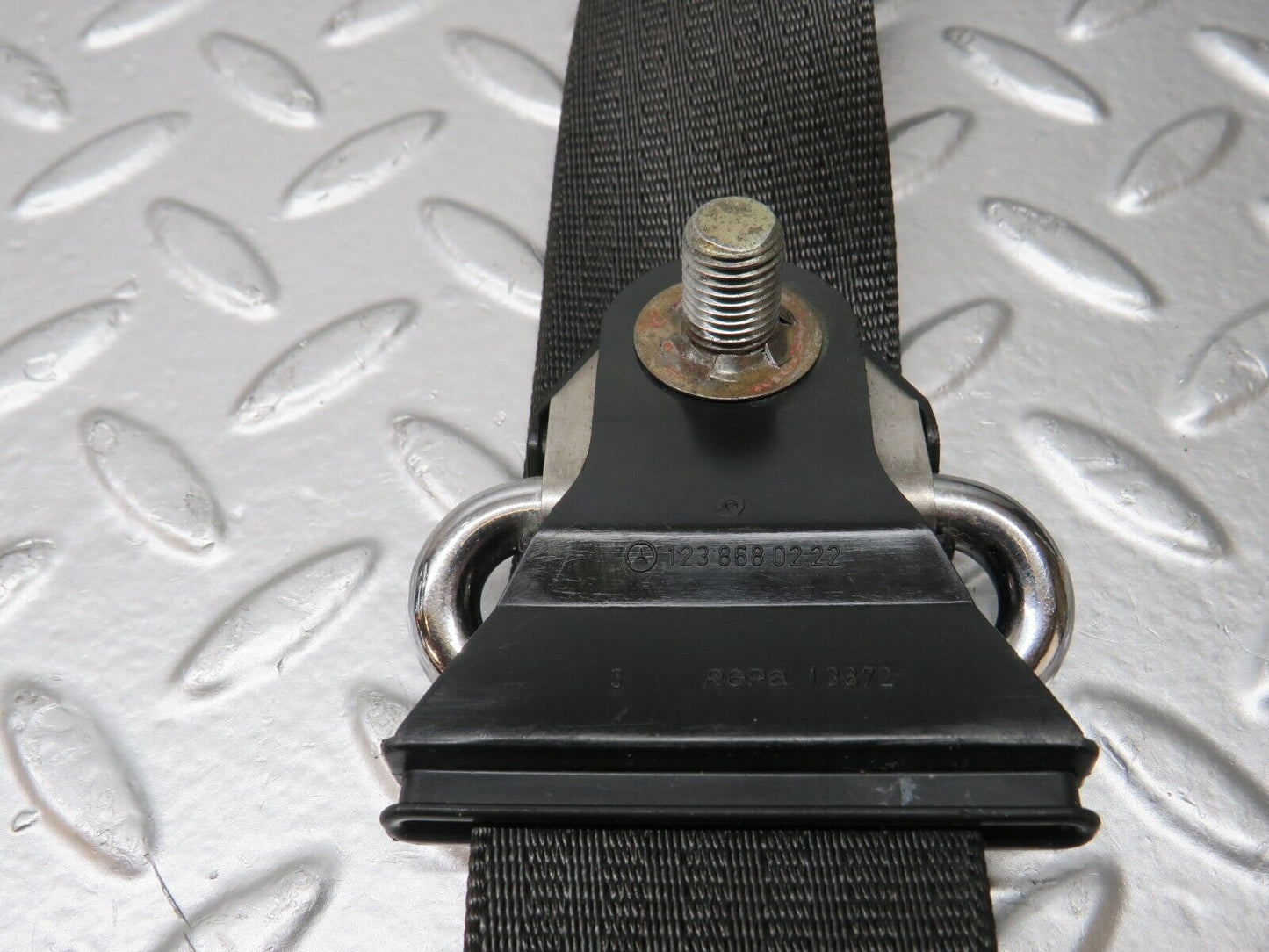 25636 Mercedes-Benz W123 200 Front Left Seat Belt With Buckle 1238602586