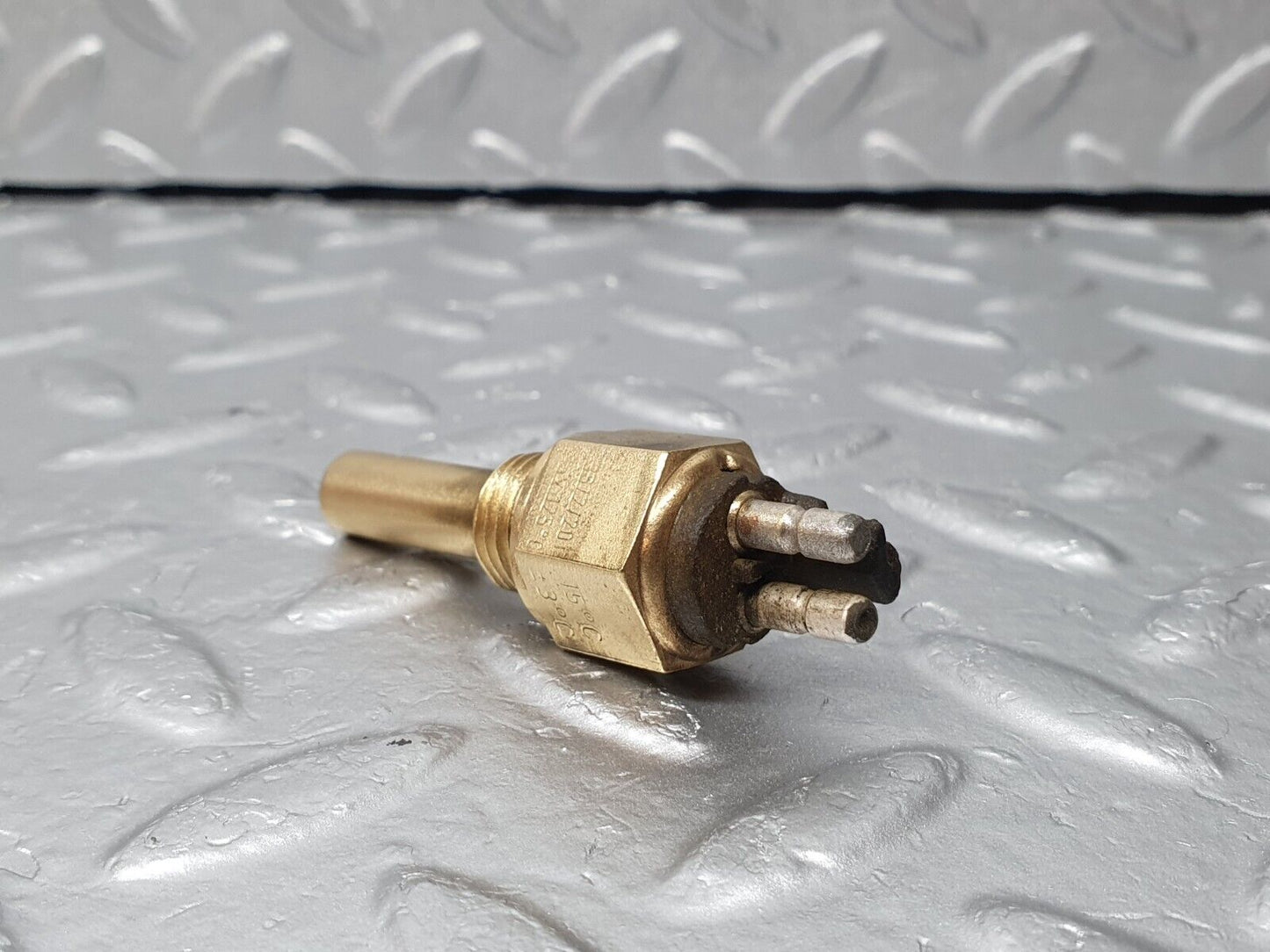 41338 Mercedes-Benz C107 350SLC Coupe Coolant Temperature Sensor VDO