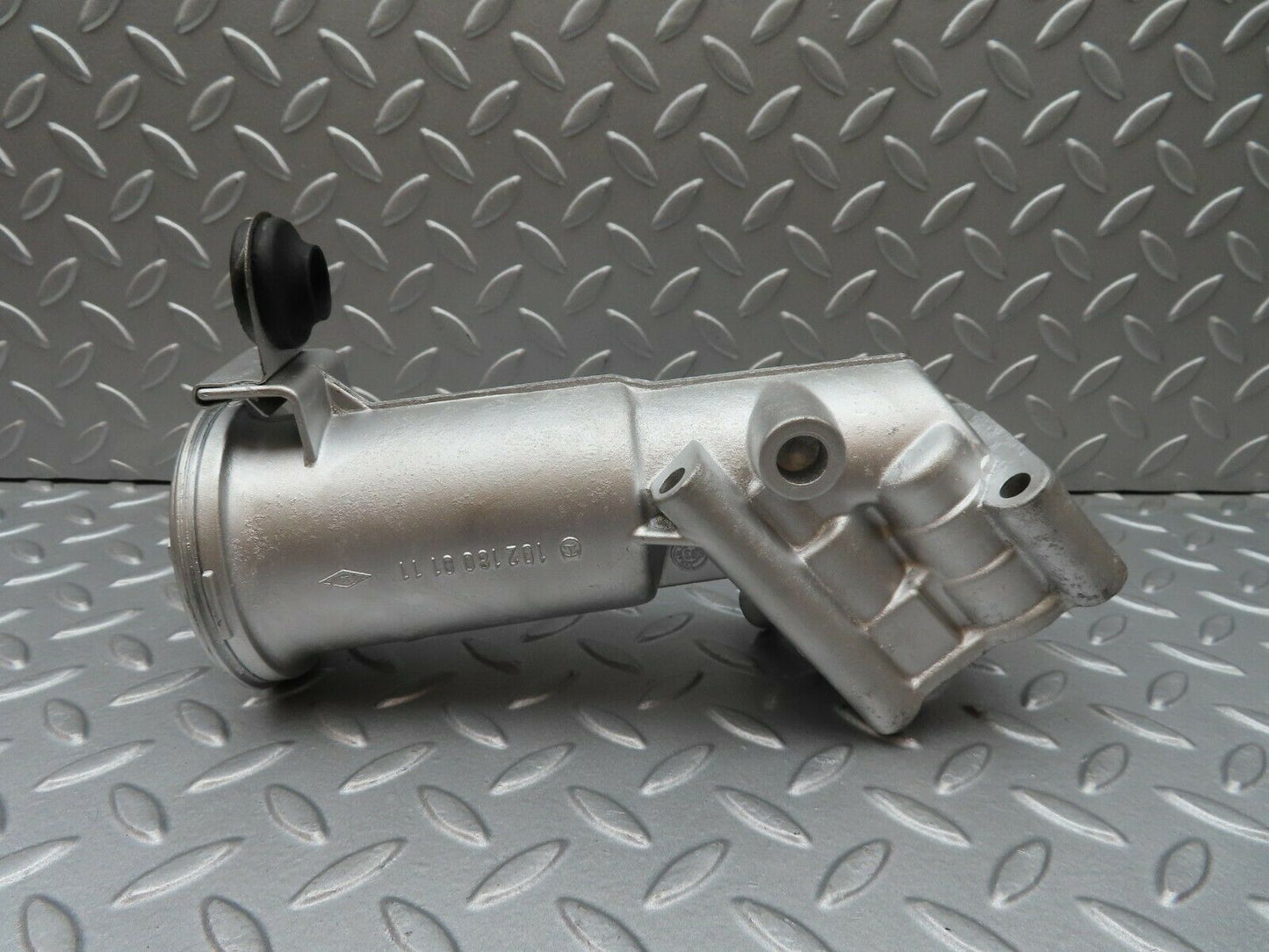 3871 Mercedes-Benz S123 200T Wagon Oil Filter Housing 1021800111