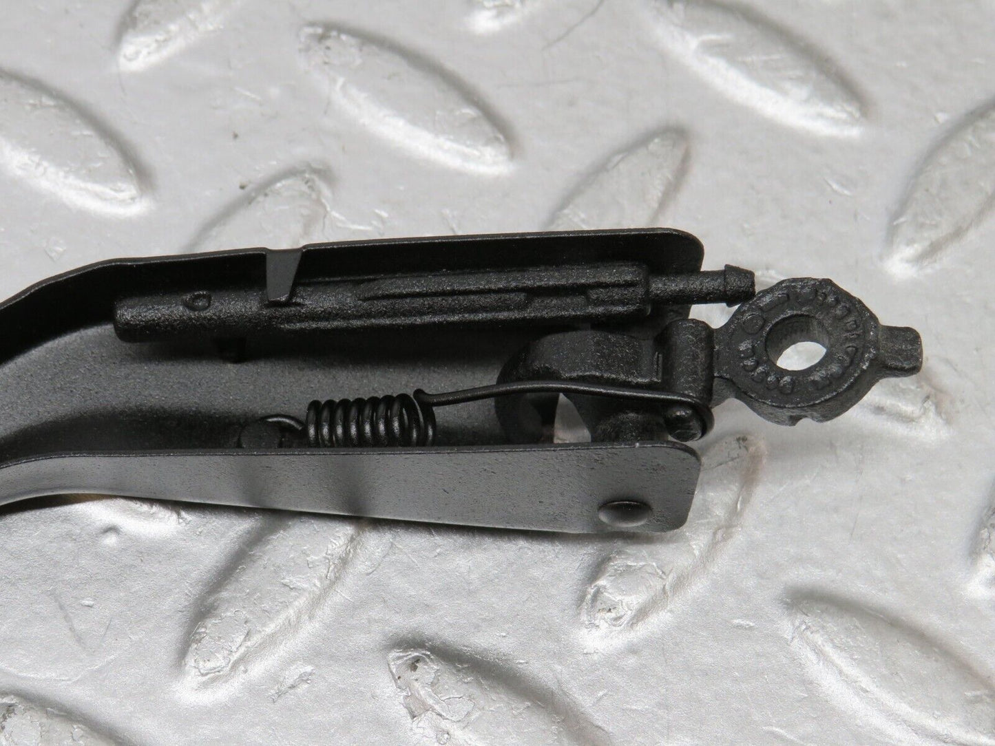 36340 Mercedes-Benz W126 420SE Headlight Wiper Arm Bosch Right Side