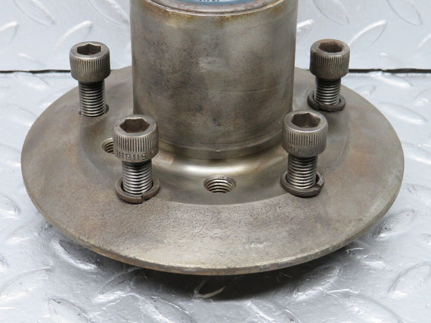 40396 Mercedes-Benz W110 230 Front Wheel Hub
