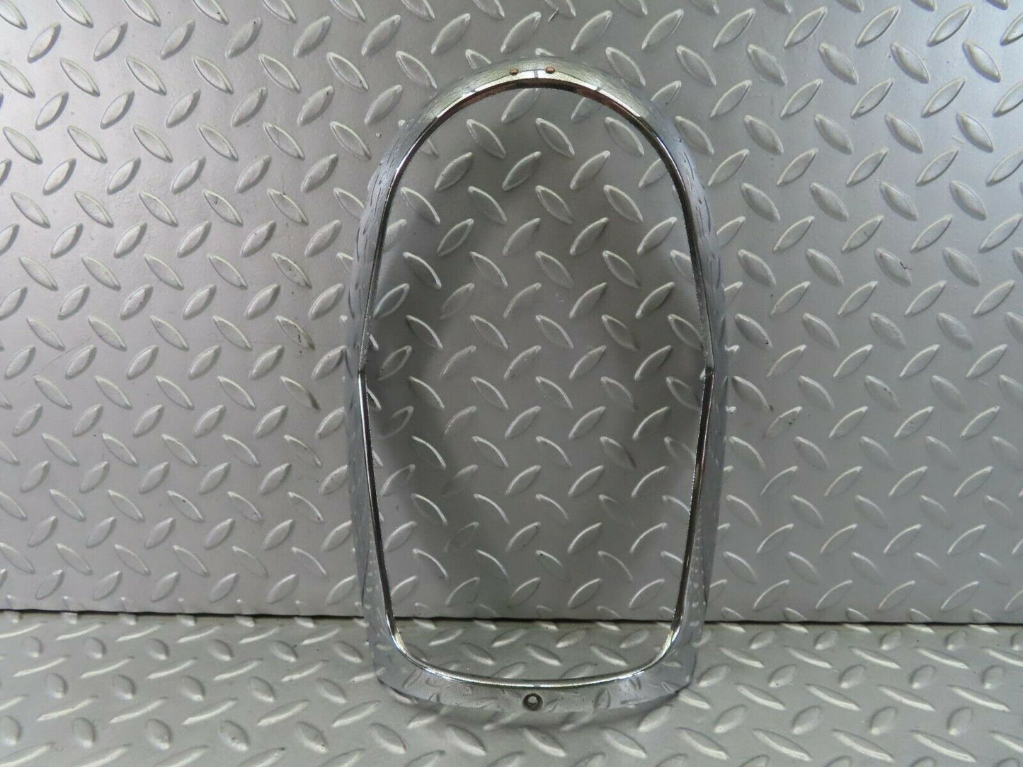 8126 Mercedes-Benz W108 Headlight Chrome Frame
