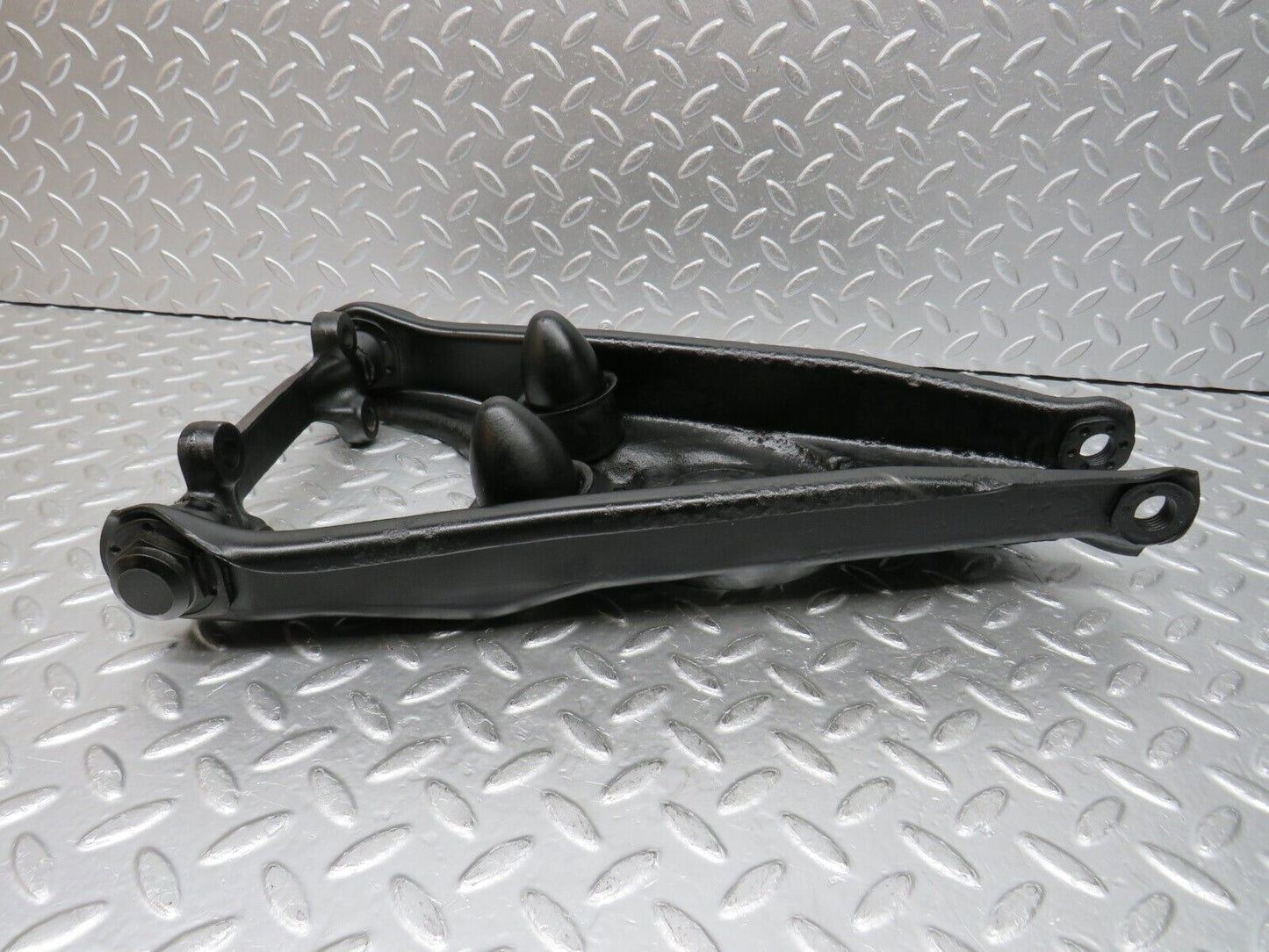 32272 Mercedes-Benz W108 280SE Front Right Lower Control Arm