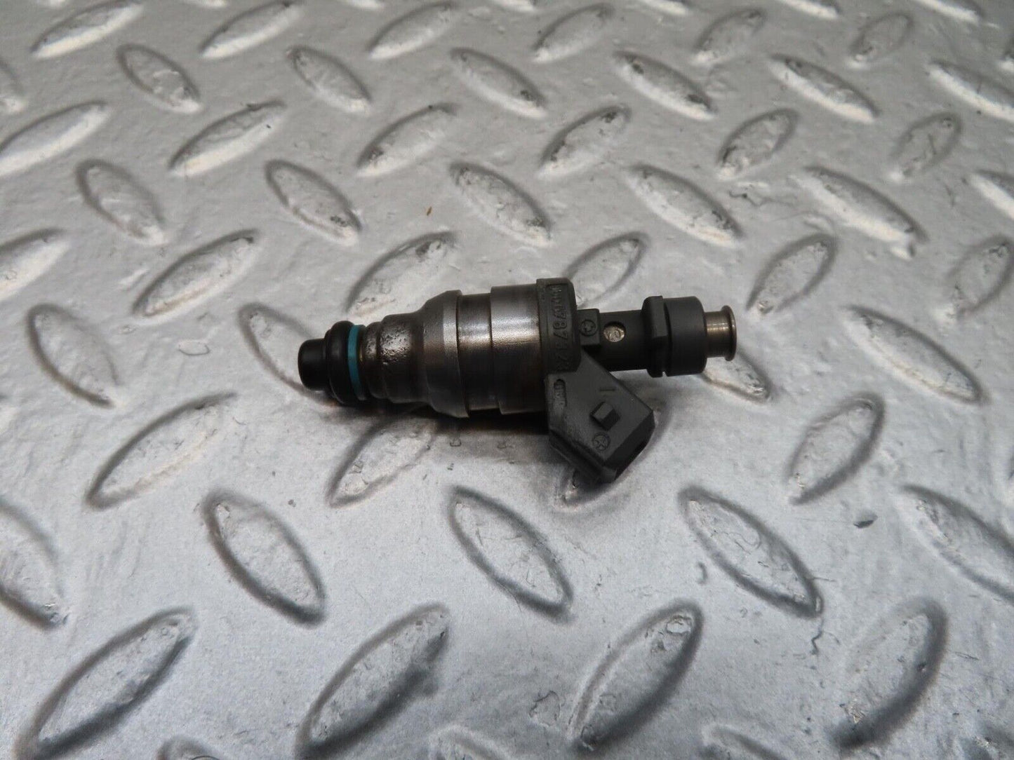 15068 Mercedes-Benz W140 S320 Fuel Injector Bosch 0280155209