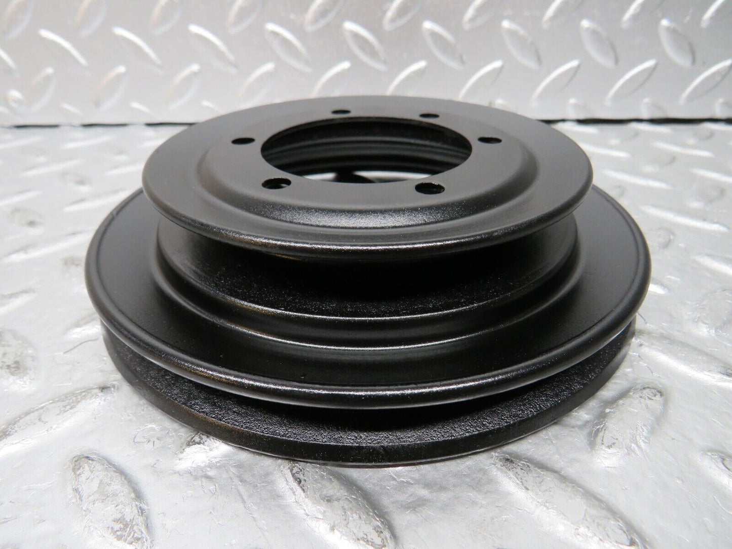 29880 Mercedes-Benz W123 230E Crankshaft Pulley 1020320404