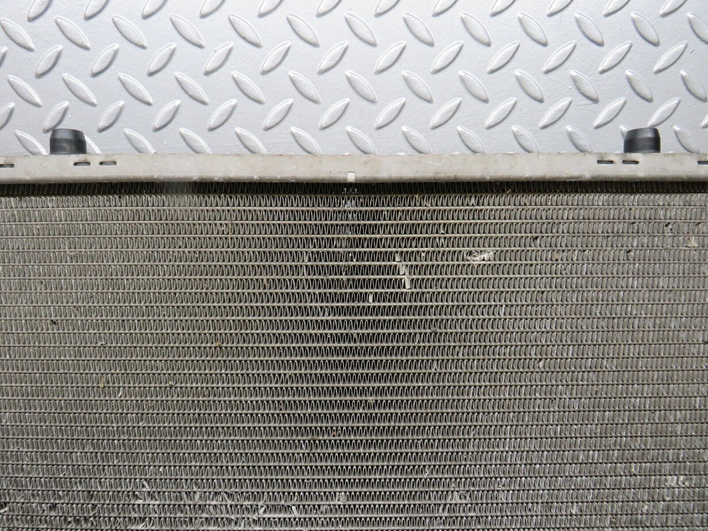 38601 Mercedes-Benz R129 280SL Coupe Engine Coolant Radiator Behr