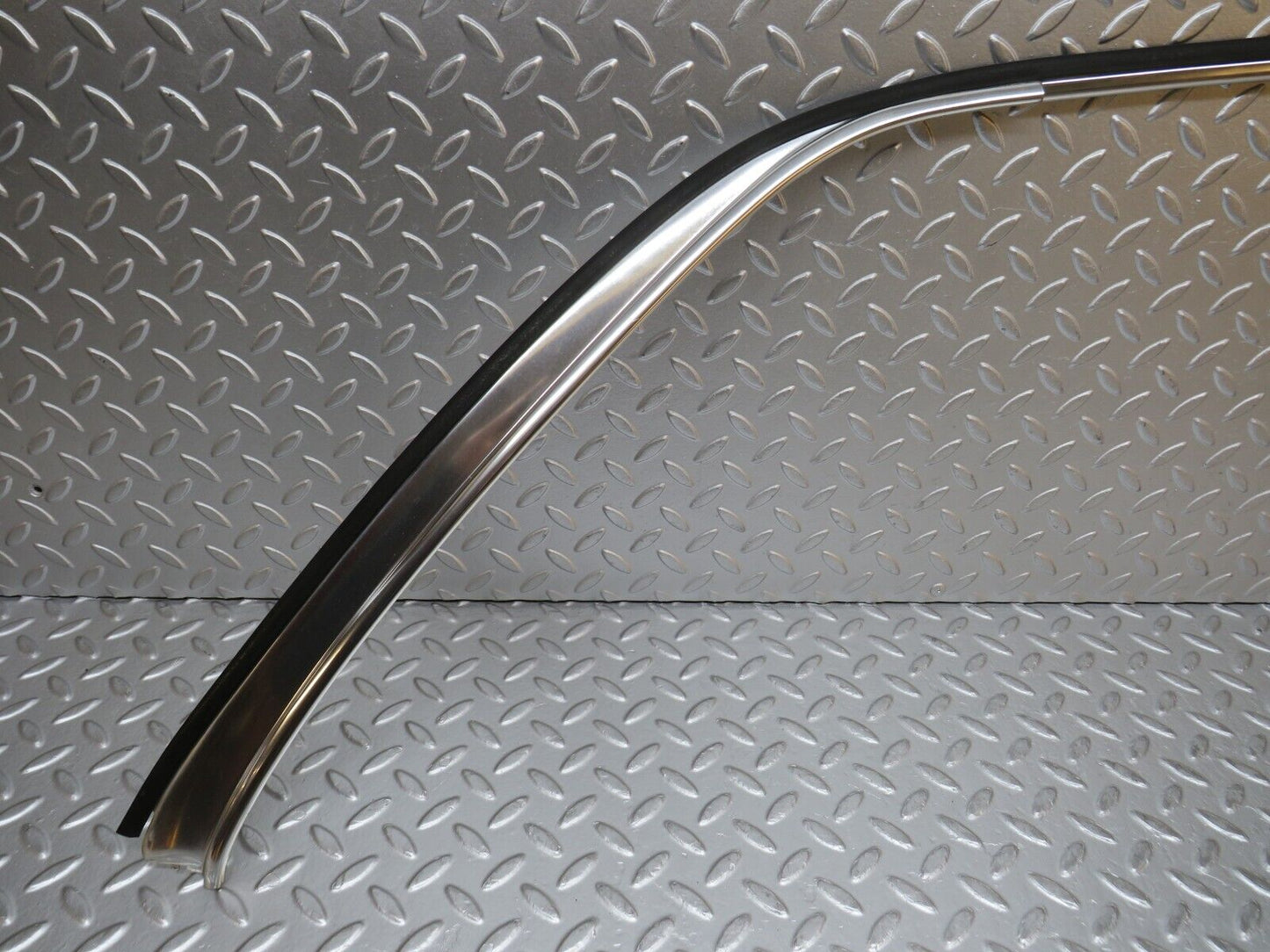 32219 Mercedes-Benz W123 230E Roof Chrome Moulding Trim Right Side