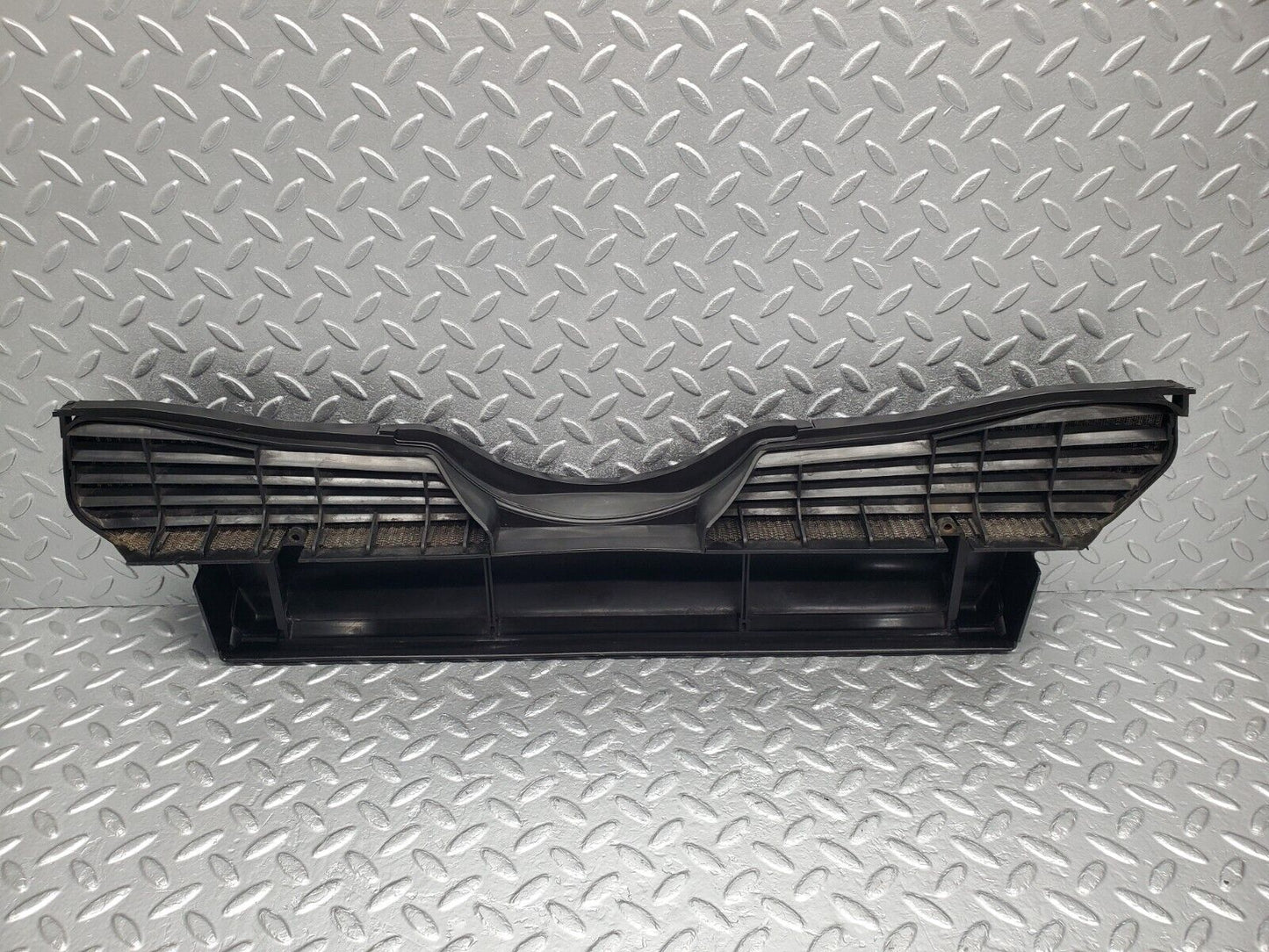 46887 Mercedes-Benz R129 320SL Coupe Cabin Filter Housing 1298300053
