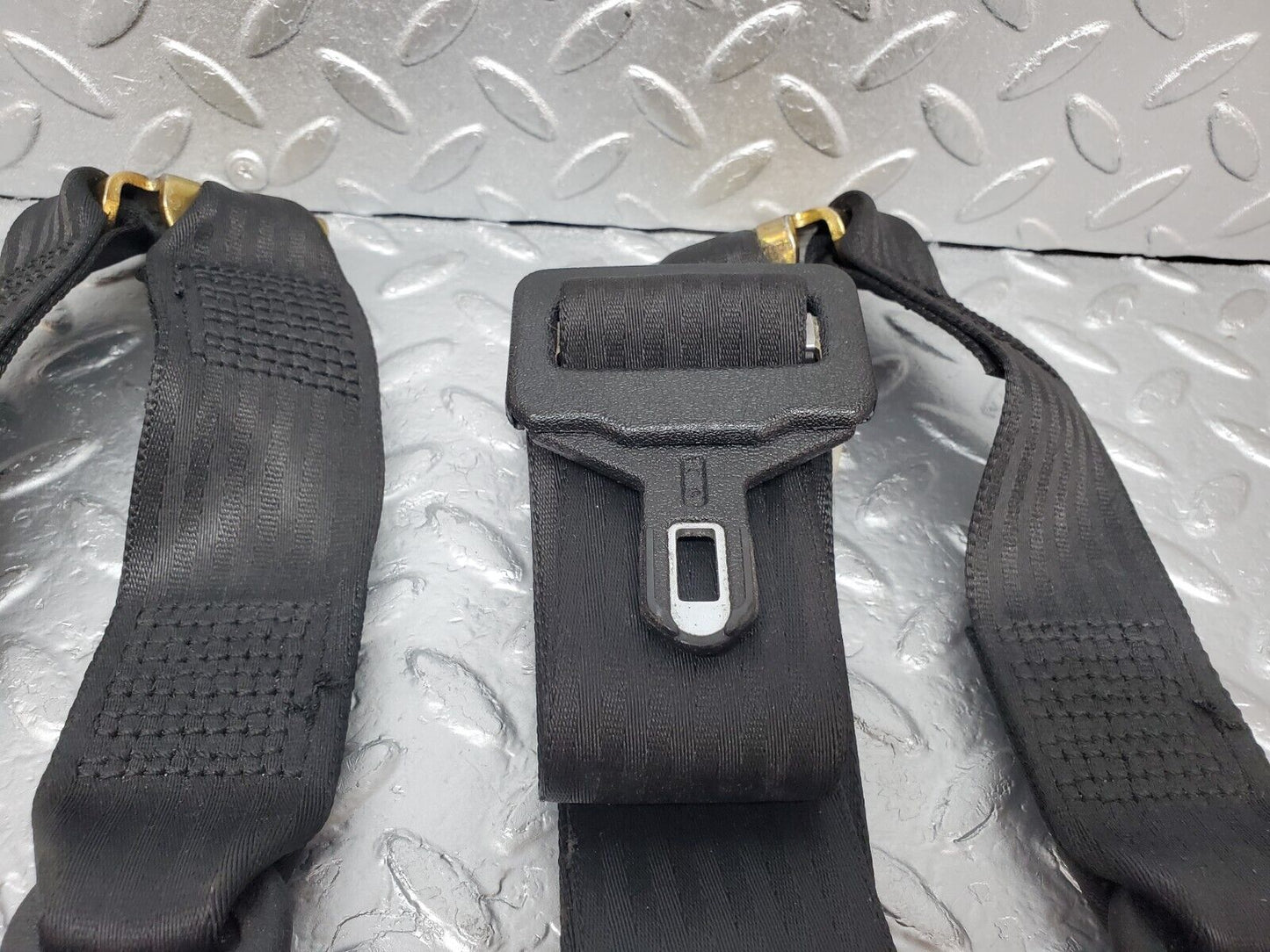 44521 Mercedes-Benz W123 280E Rear Seat Belt Set With Buckles 1268608985 1238603986 1238607369