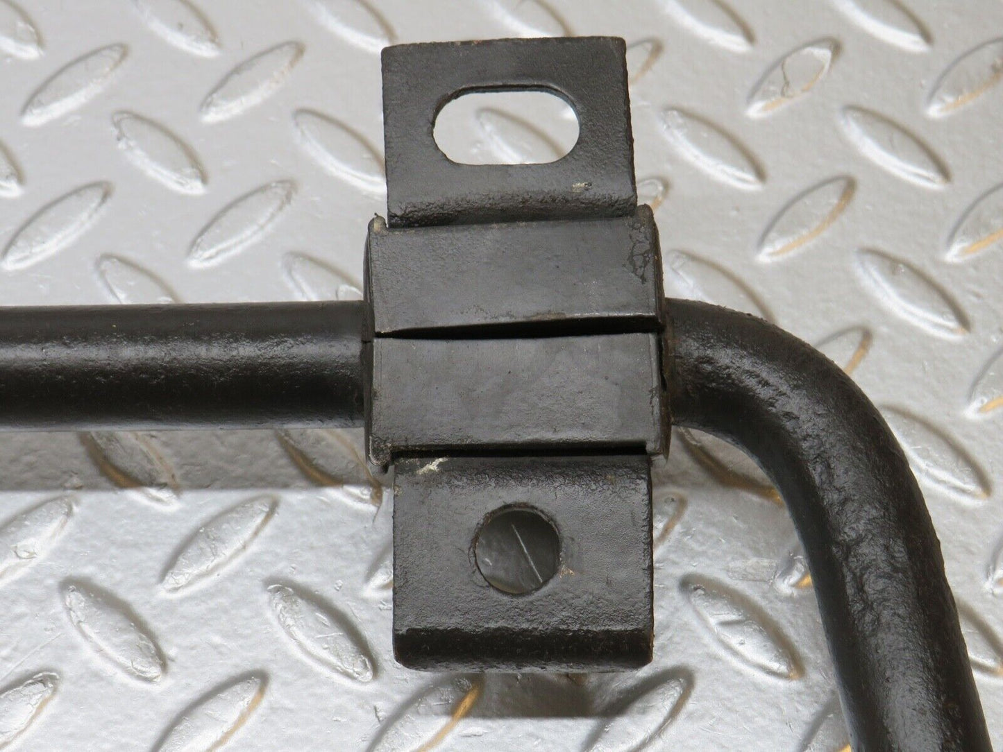 0383 Mercedes-Benz W108 280SE Torsion Bar 1083230965