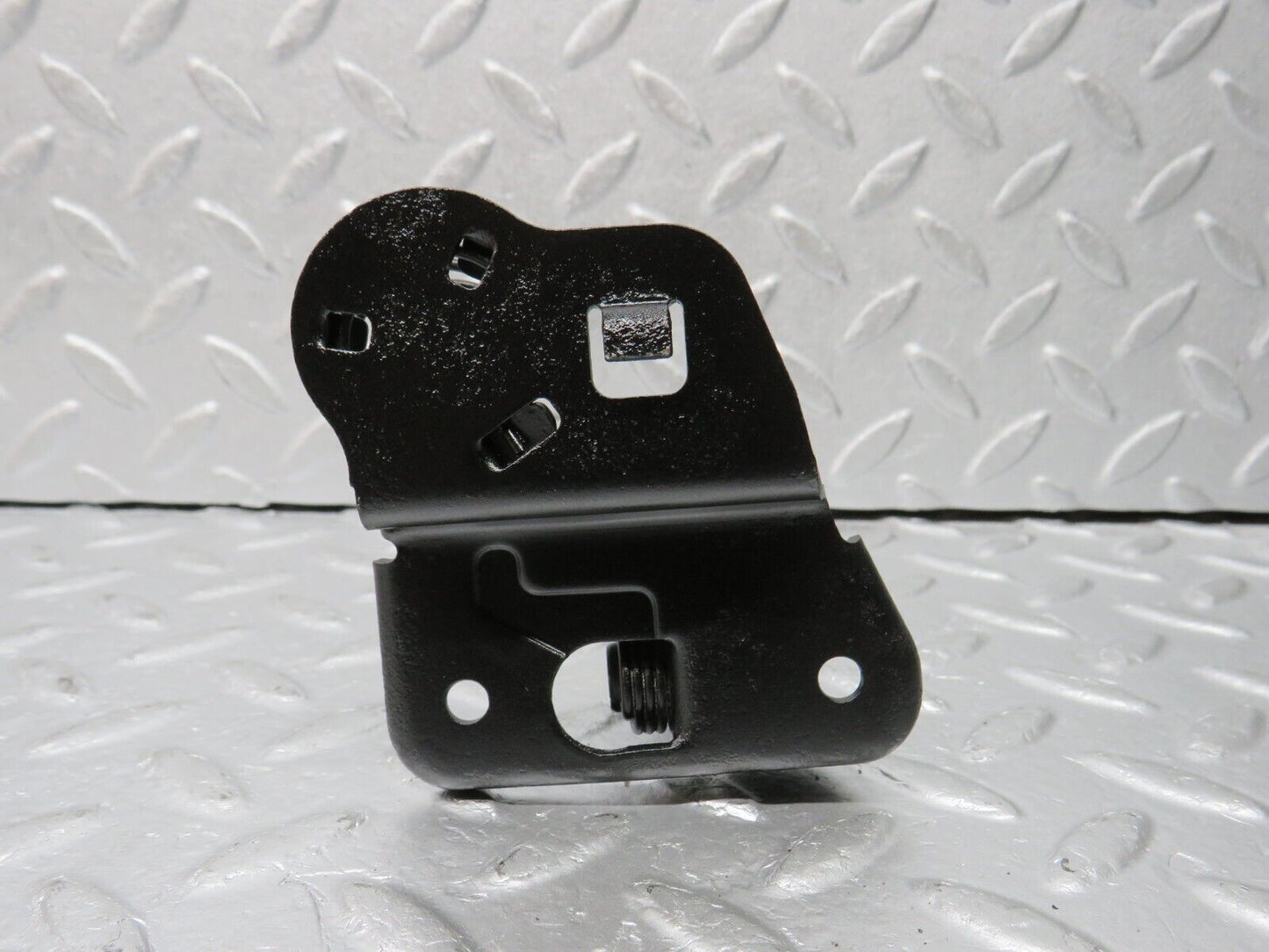 39598 Mercedes-Benz R129 320SL Coupe Bonnet Safety Latch