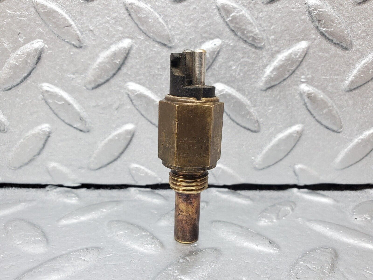 45344 Mercedes-Benz 280E M110.983 Coolant Temperature Sensor VDO