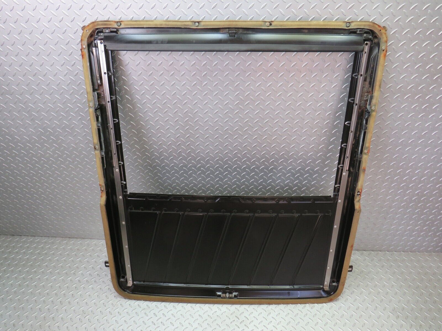 36196 Mercedes-Benz W126 420SE Power Sunroof Frame