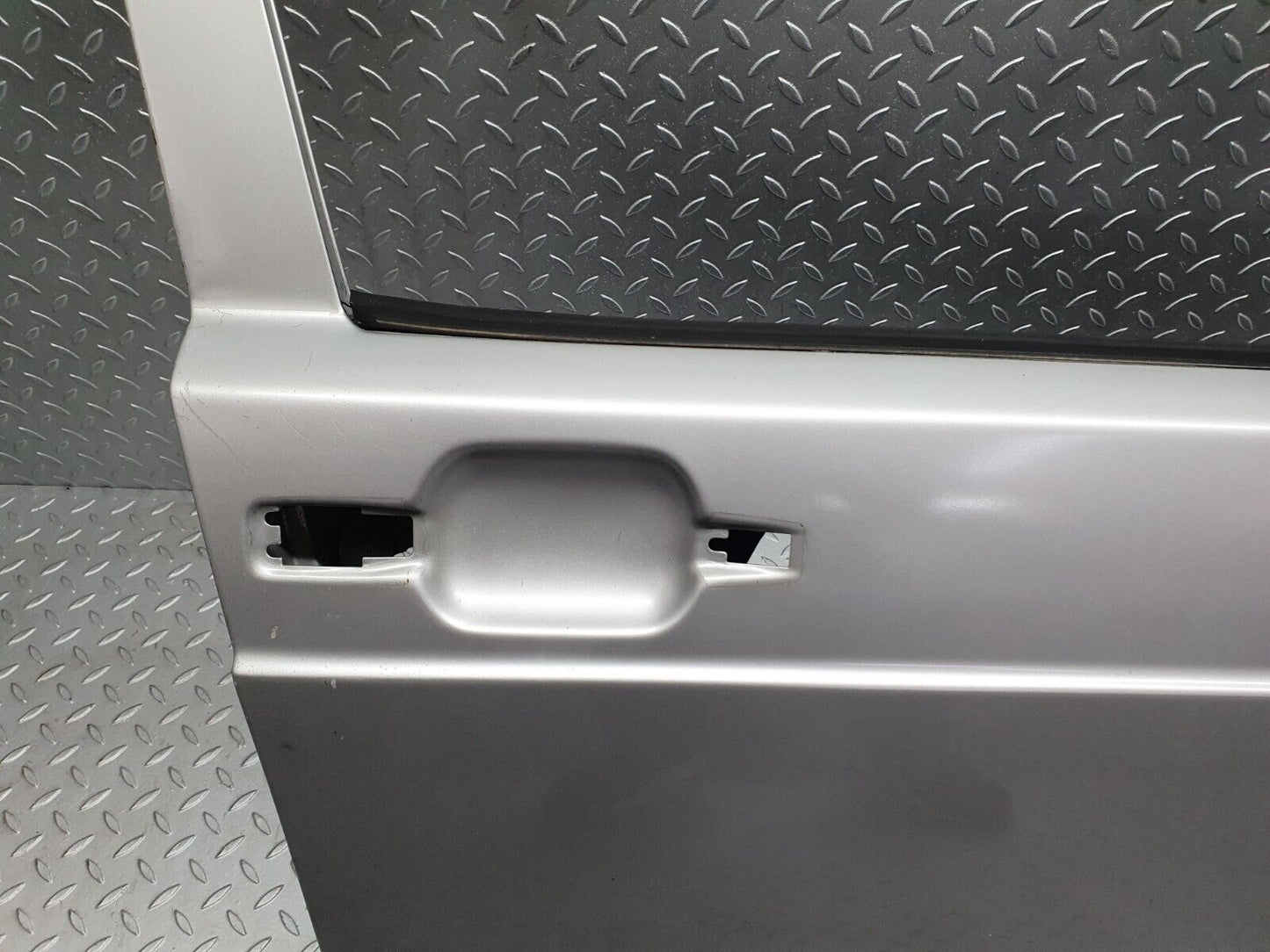 42969 Mercedes-Benz W201 190 Front Right Door