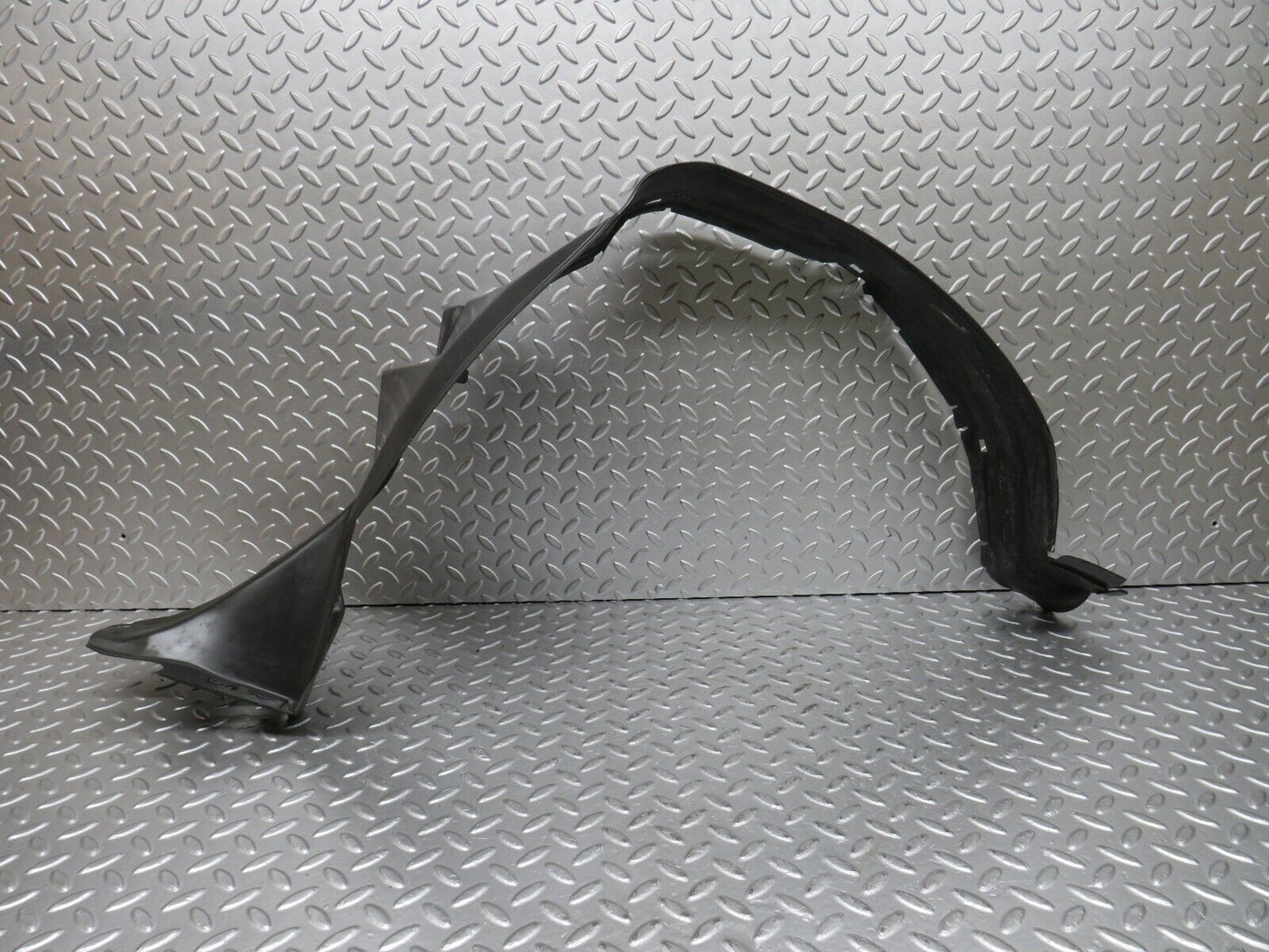 30237 Mercedes-Benz W124 230E Front Right Inner Fender Splash Guard 1248840835