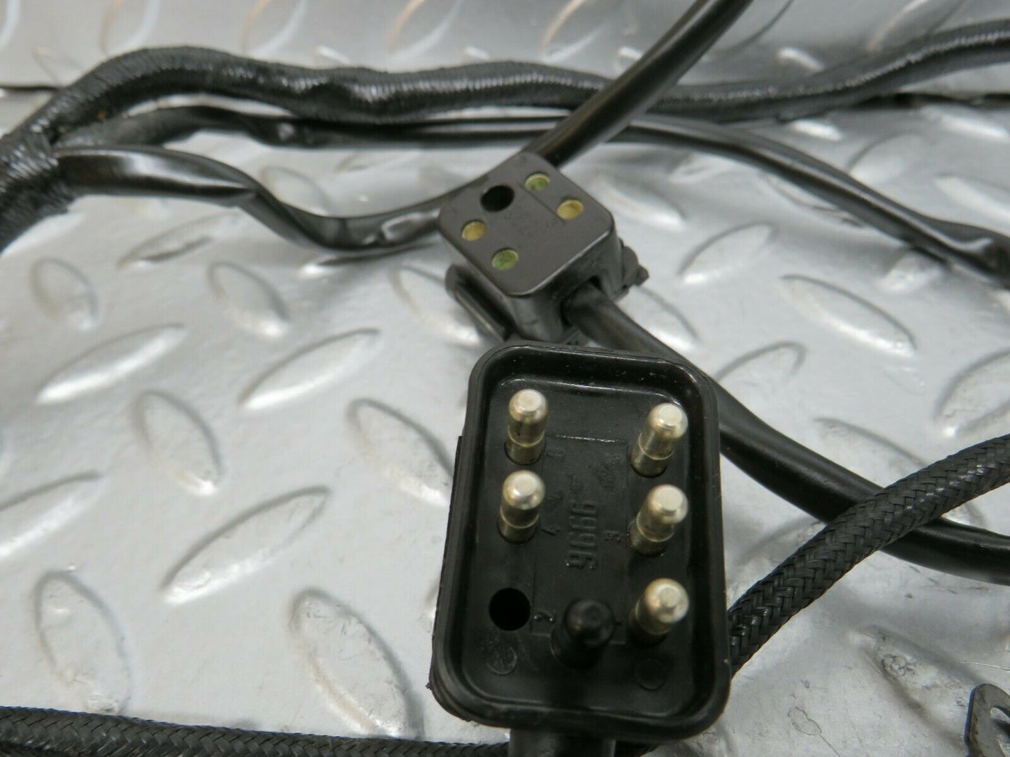 23597 Mercedes-Benz W114 280E Engine Control Unit Wiring Harness