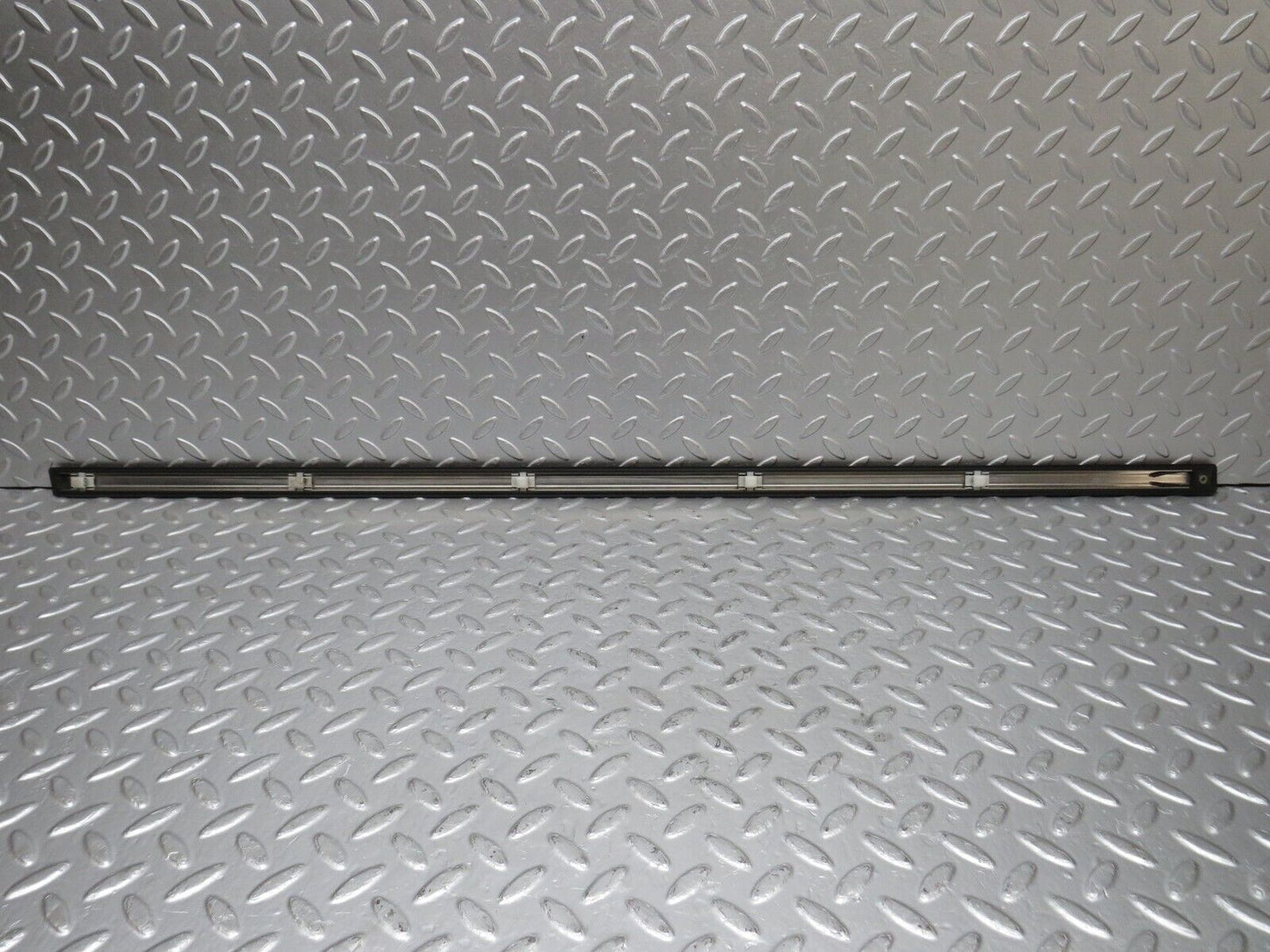 33843 Mercedes-Benz W201 190E 2.0L Front Right Door Centre Moulding Trim