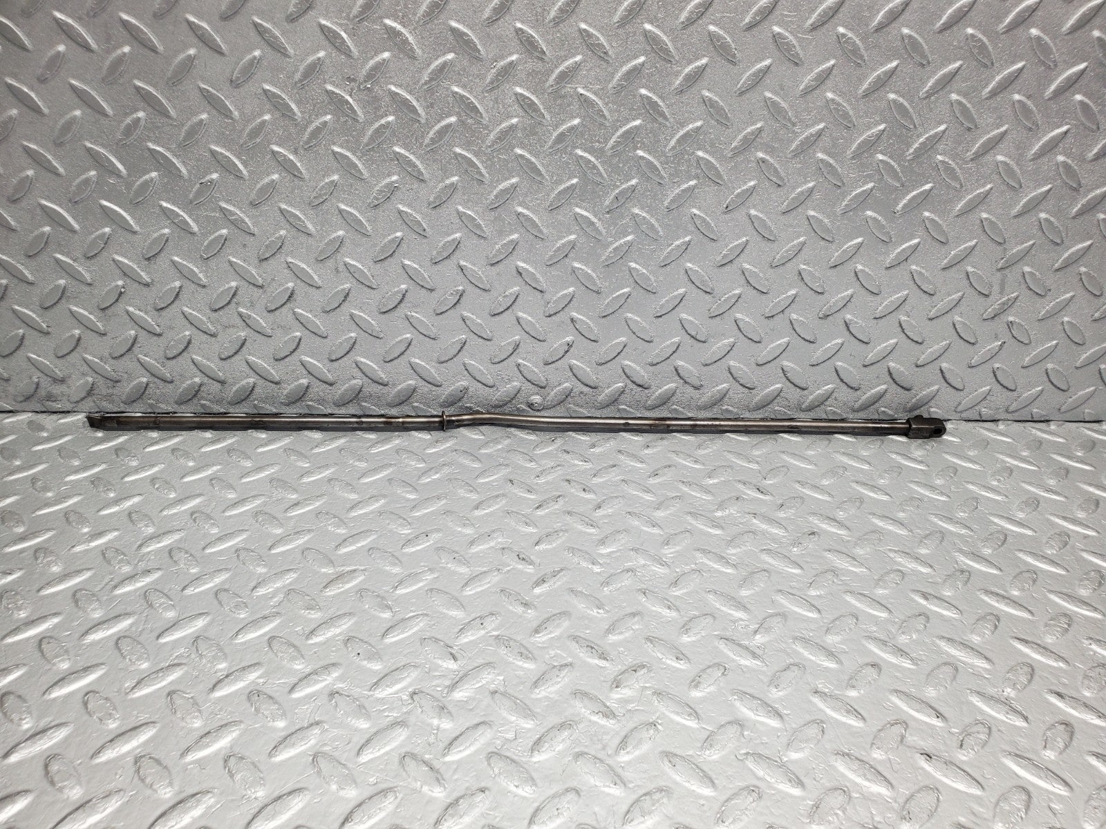 W112 camshaft oil tube used OEM