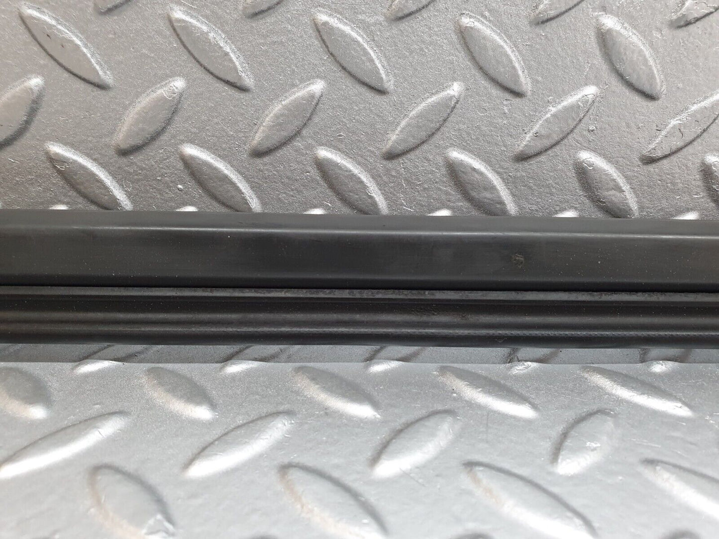 41711 Mercedes-Benz W124 200E Door Lower Sealing Rubber Trim Left
