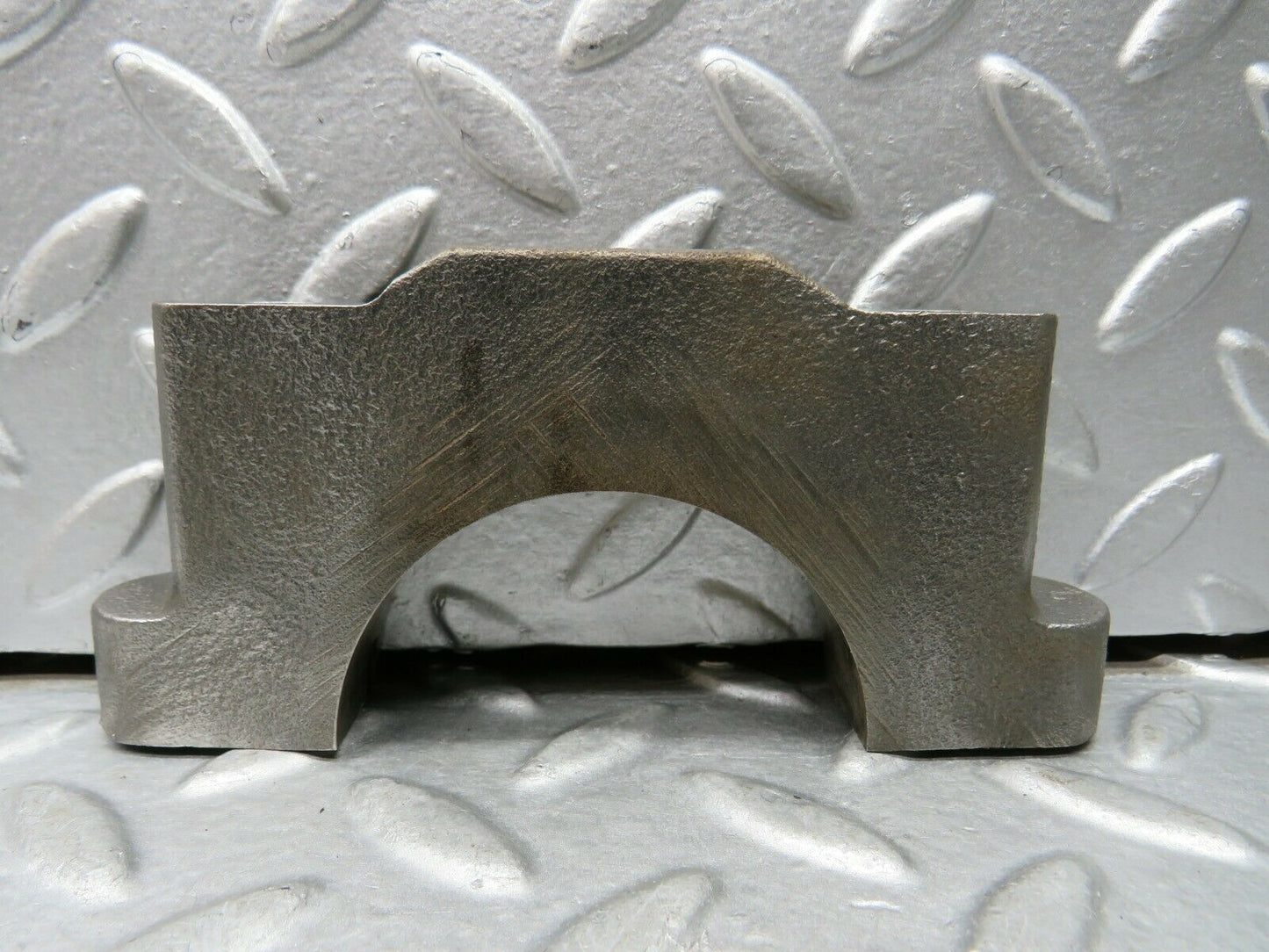 22115 Mercedes-Benz S123 280TE Crankshaft Bearing Holder Block 1080110211