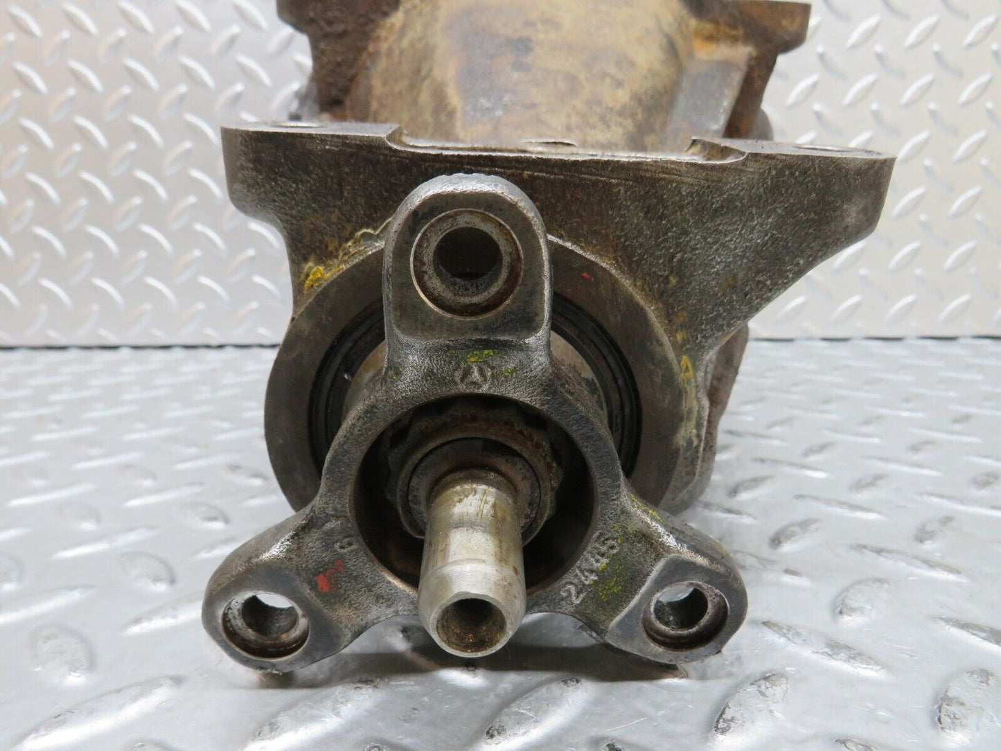 28885 Mercedes-Benz W123 230E Rear Differential Ratio 3.58 1233510101