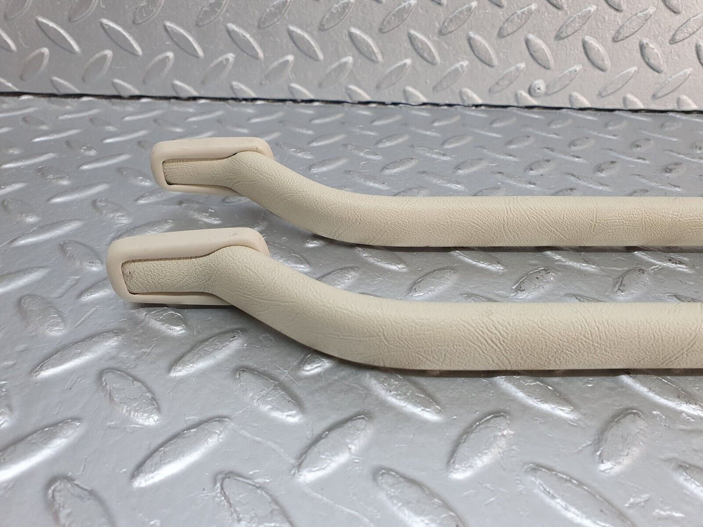 41061 Mercedes-Benz W126 300SE Interior Roof Grab Handle Set