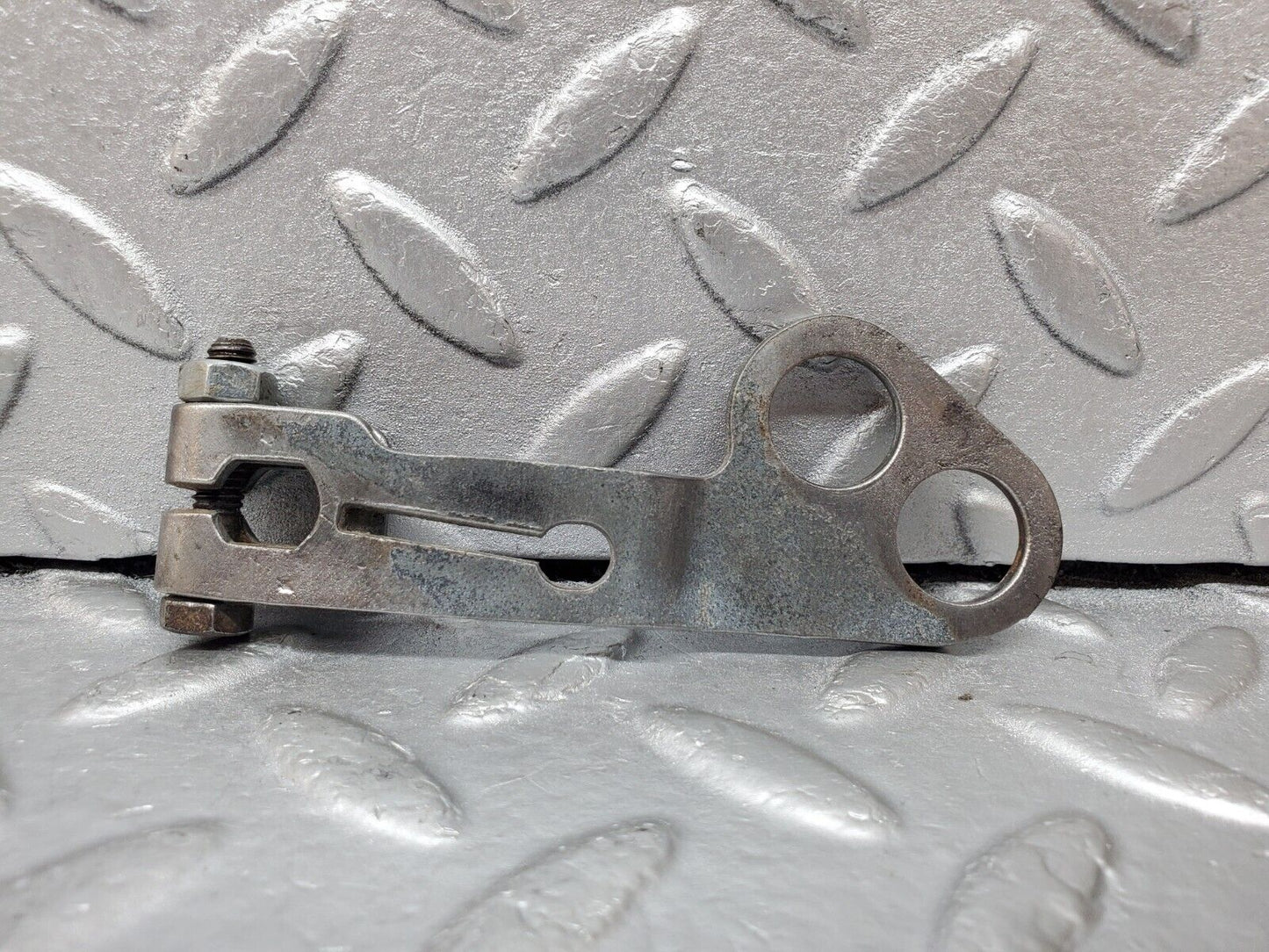 45297 Mercedes-Benz R129 300SL Coupe Automatic Gearbox Linkage Bracket