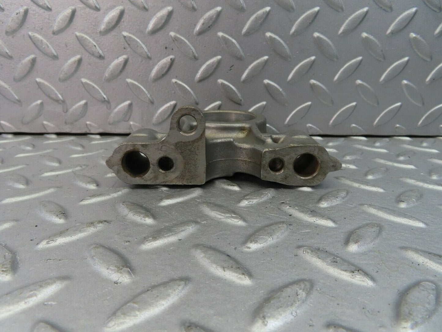 8975 Mercedes-Benz W110 Camshaft Tower Bearing 1800514016 48 mm