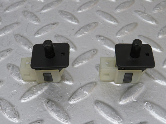 34883 Mercedes-Benz W210 320E Door Contact Switch 2x 2028209410