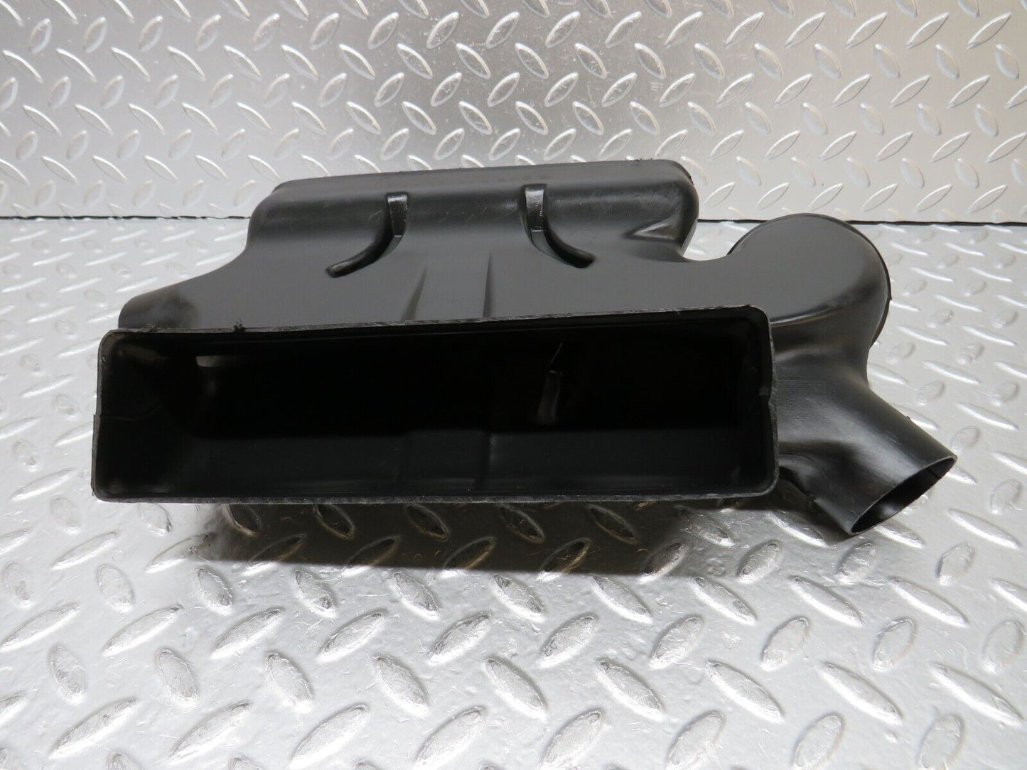 30010 Porsche 924 Dashboard Air Vent Duct 94557206700