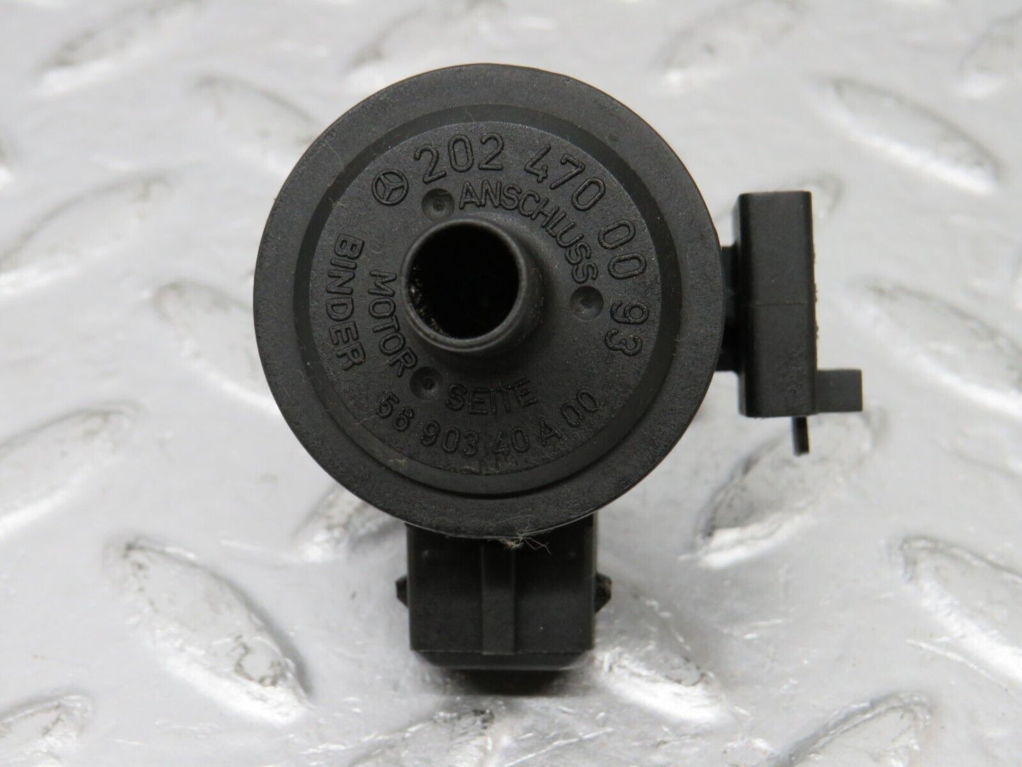 33313 Mercedes-Benz W202 C180 Fuel Purge Valve 2024700093