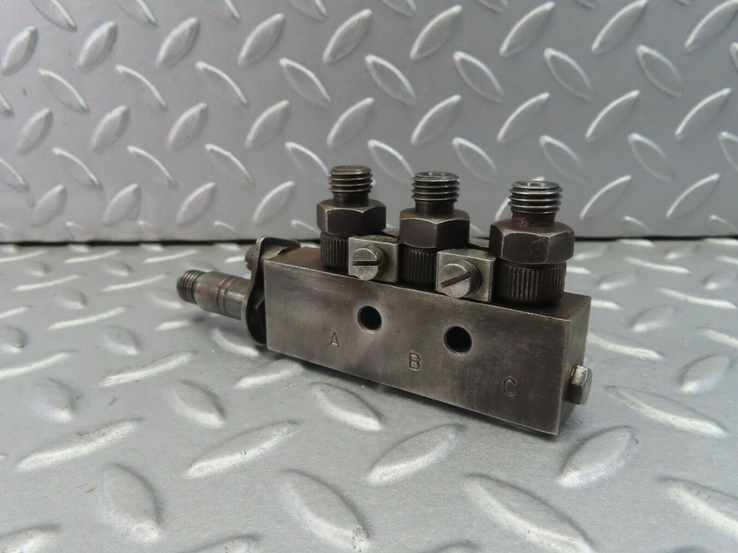 8280 Mercedes-Benz W111 Injection Distributor EPVT1P1Z