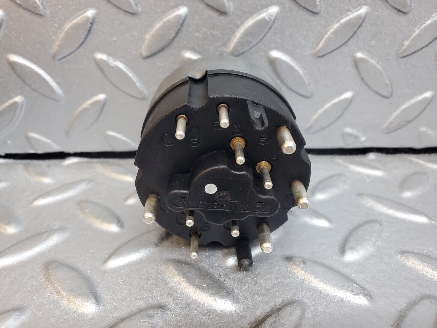44730 Mercedes-Benz W124 220E Headlight Switch 0005456004