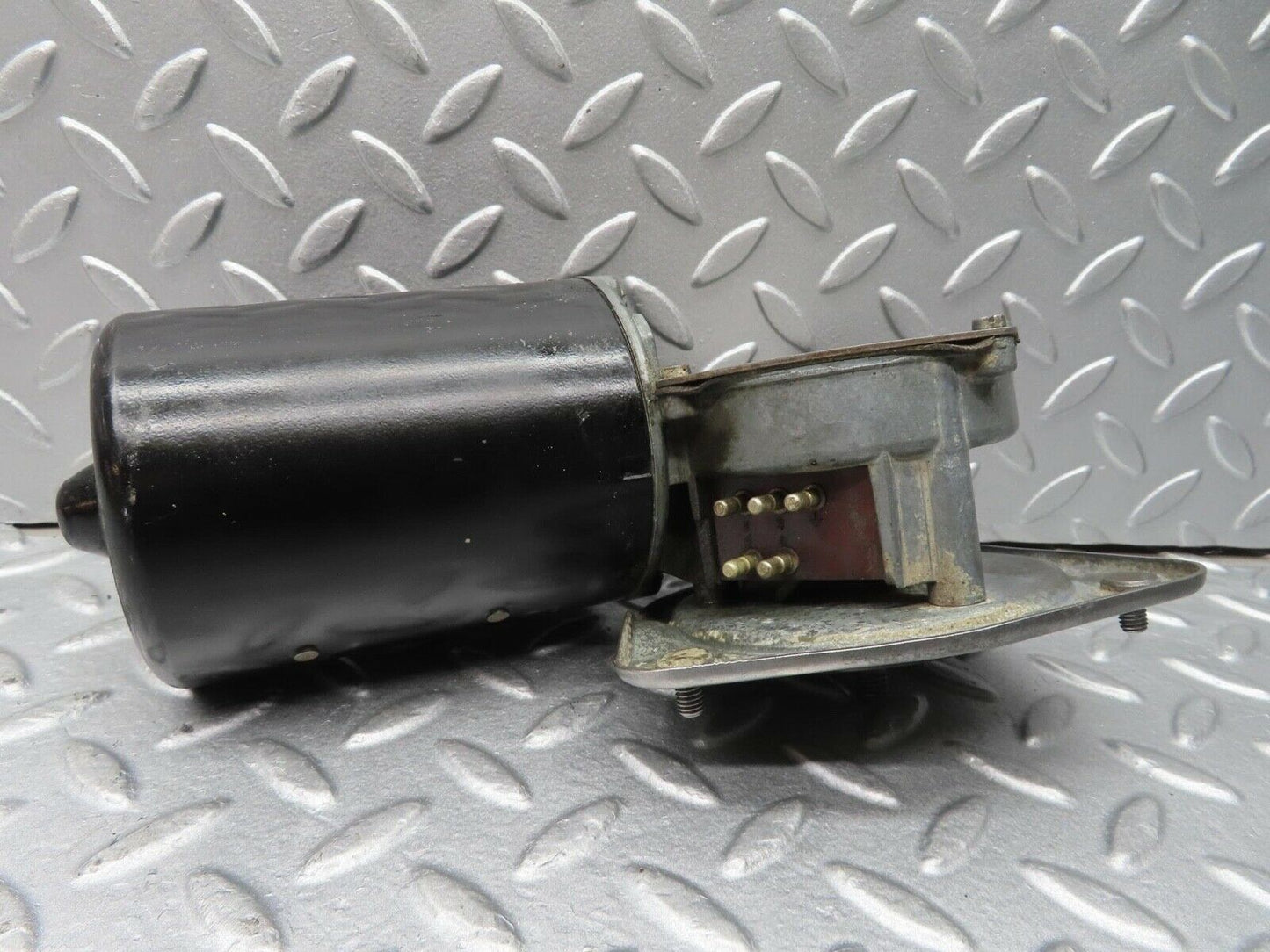 12420 Mercedes-Benz W108 280SE 3.5 Wiper Motor Bosch 0390446055