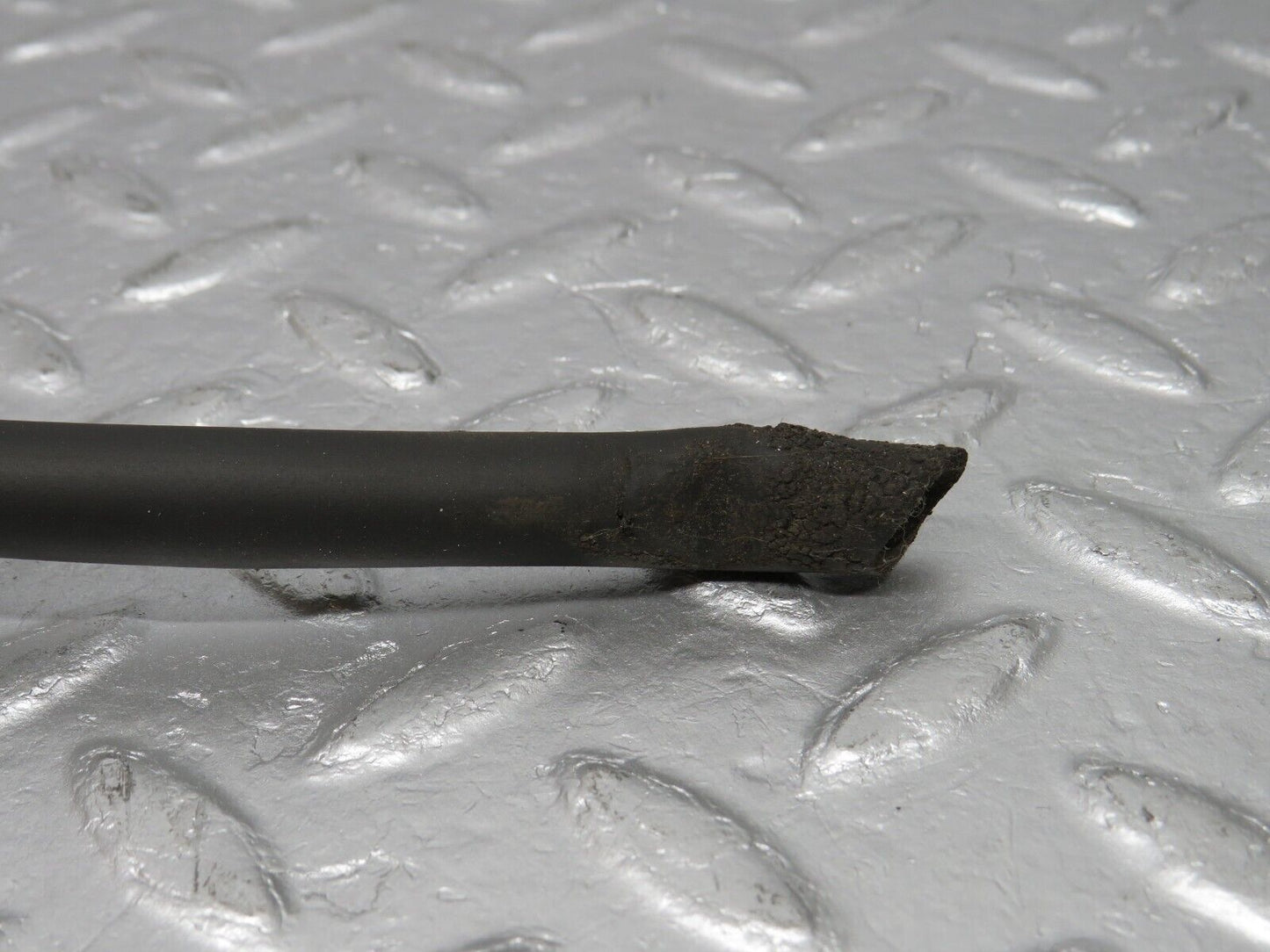 39399 Mercedes-Benz R129 320SL Coupe Roof Folding Lift Cylinder Cover R 1297700462