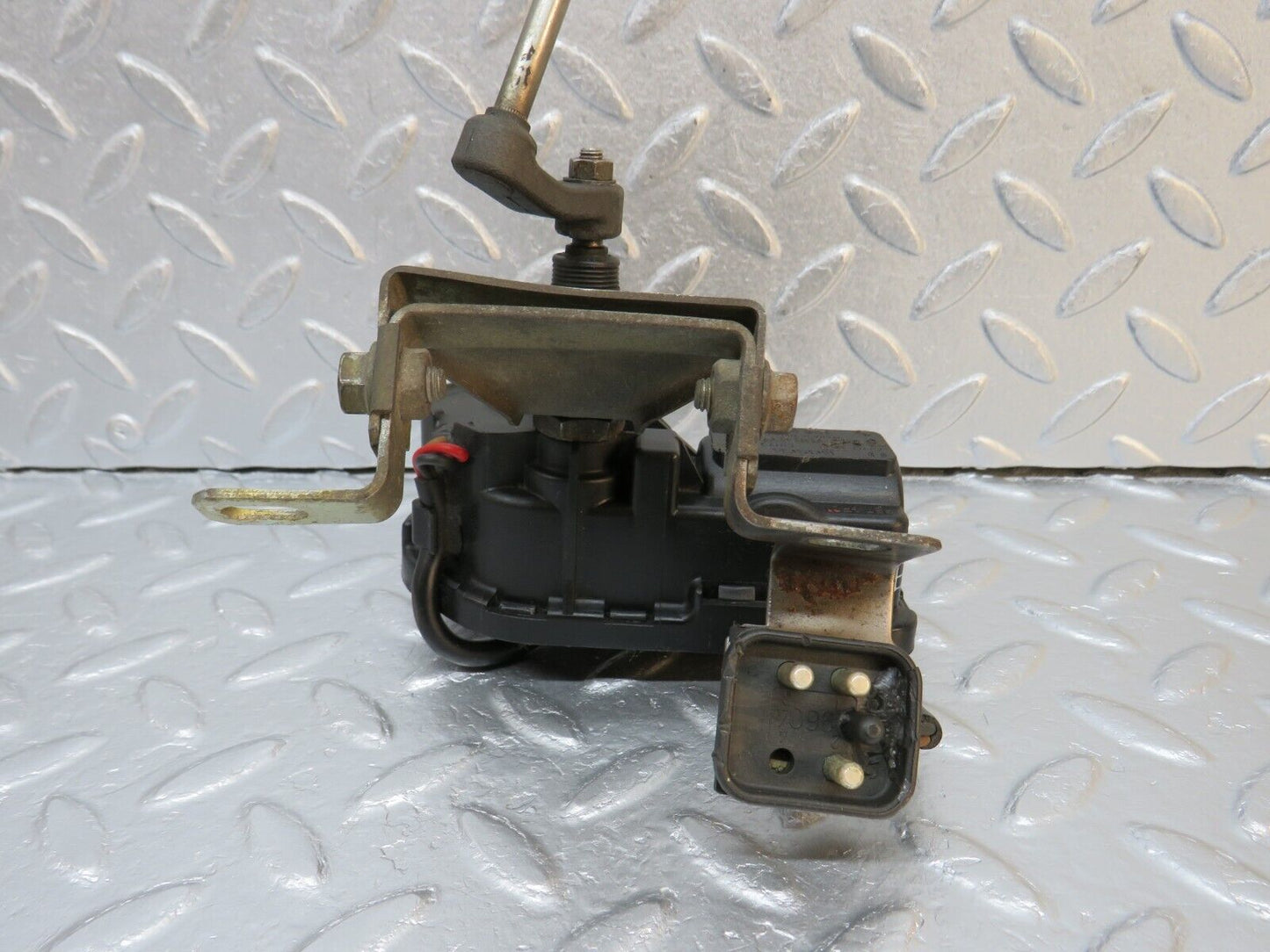 39733 Mercedes-Benz R129 320SL Coupe Headlight Wiper Motor Left 0390206875