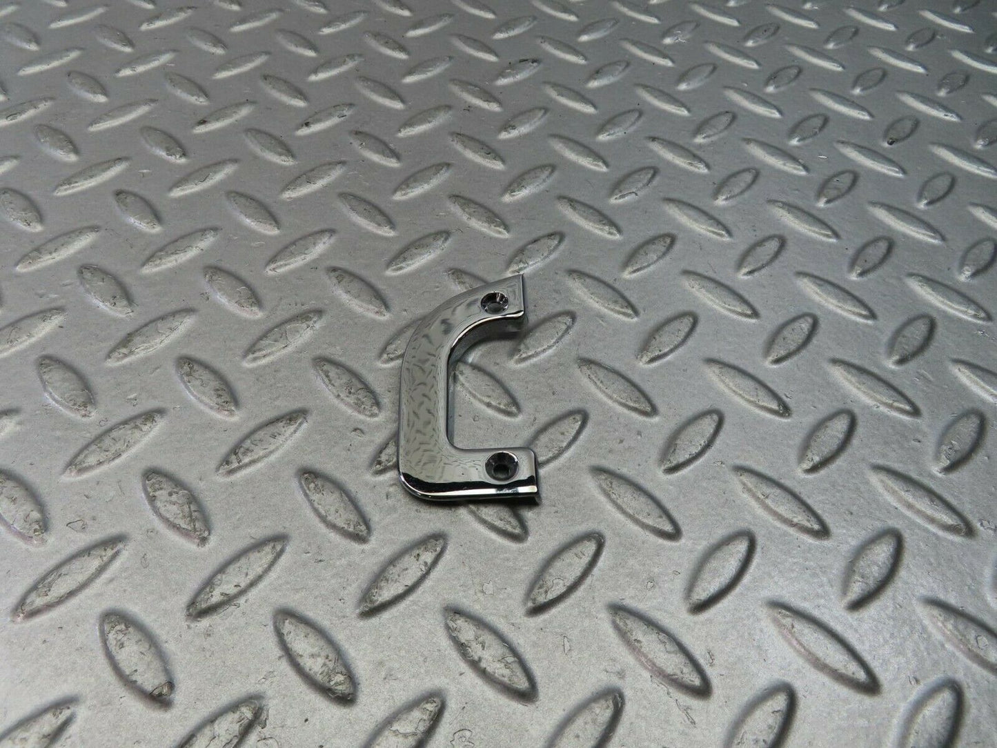 9062 Mercedes-Benz W115 Right Interior Chrome Door Latch Trim