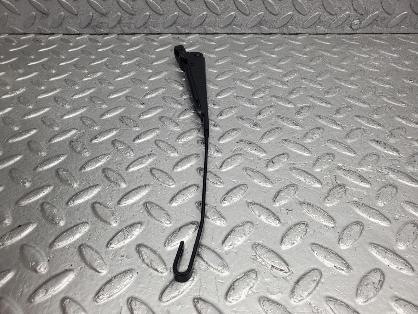 W124 Wagon rear wiper arm used OEM