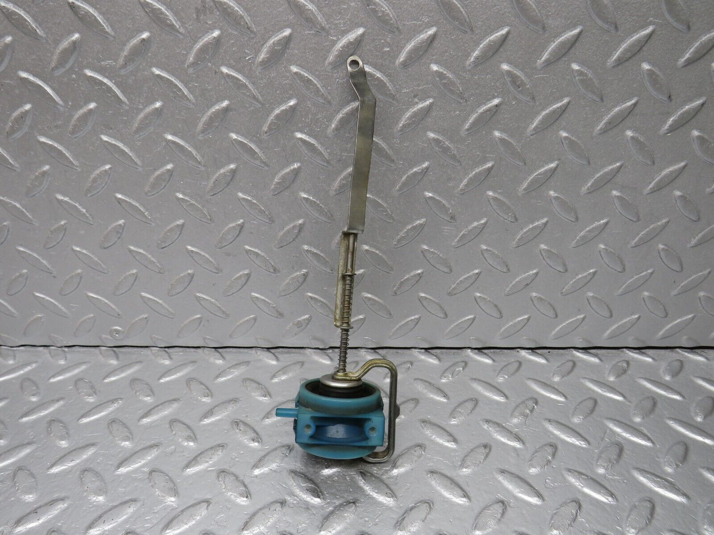 39148 Mercedes-Benz R107 500SL Trunk Lock Vacuum Actuator