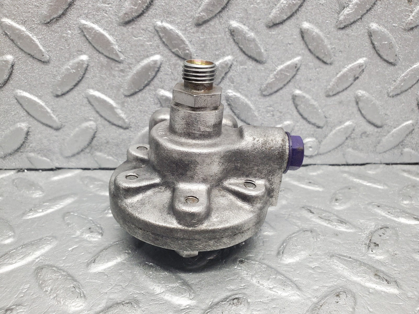 W112 fuel backflow damper regulator used OEM