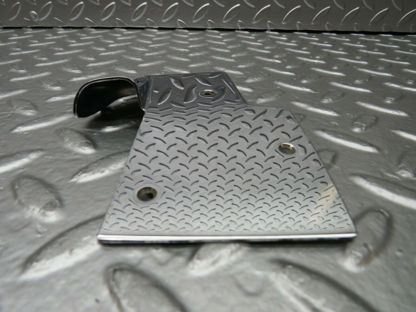 22354 Mercedes-Benz C124 E220 Coupe B Pillar Chrome Cover Plate Left Side