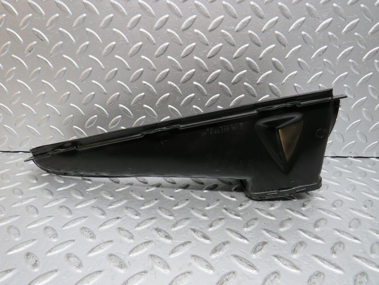 29877 Mercedes-Benz W123 230E Air Duct Vent Pair 1238300119 1238300219