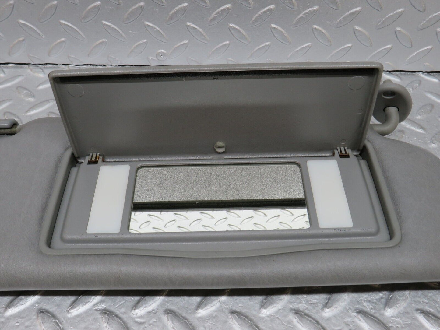 35969 Mercedes-Benz W126 420SE Sun Visor Right Side Grey