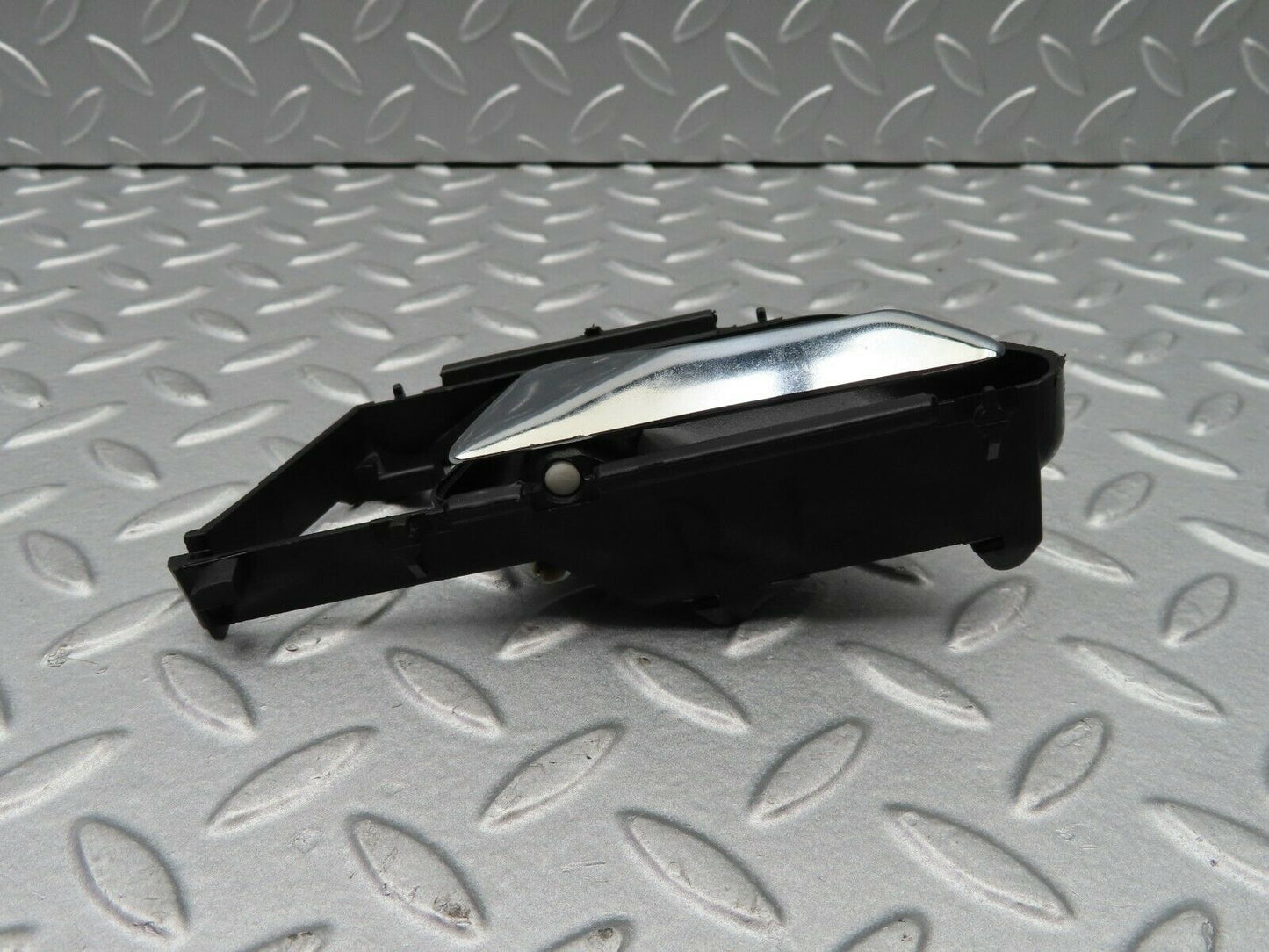 5259 Mercedes-Benz W124 230E Rear Left Interior Door Handle 1247600161