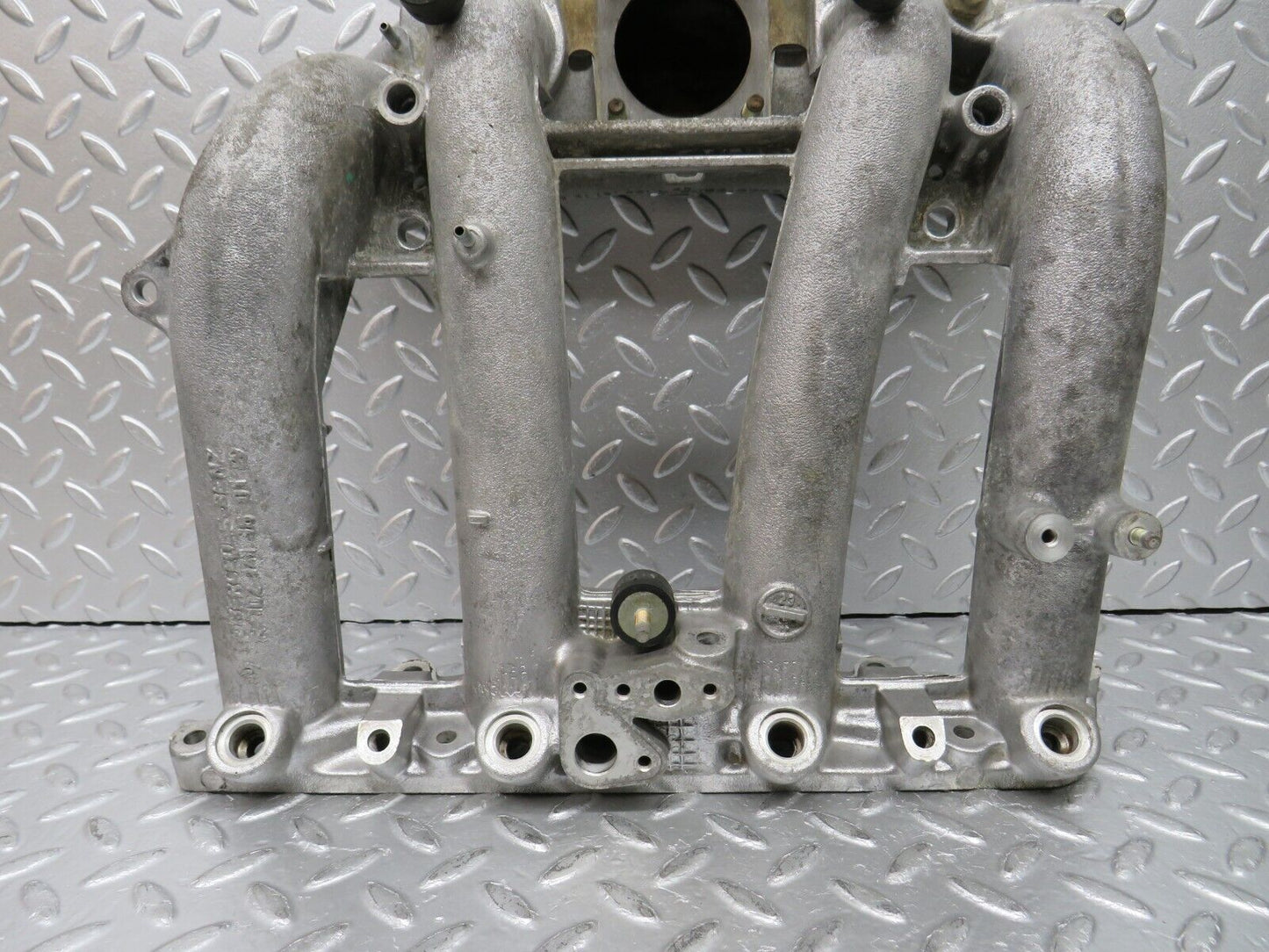 30537 Mercedes-Benz W124 230E Intake Manifold 1021413601
