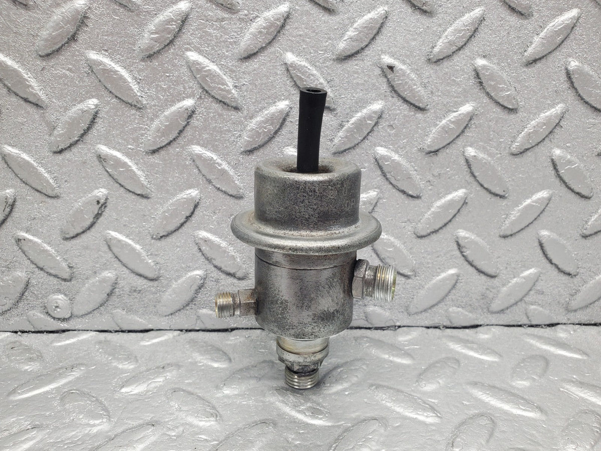 W201 Baby Benz fuel pressure regulator used OEM